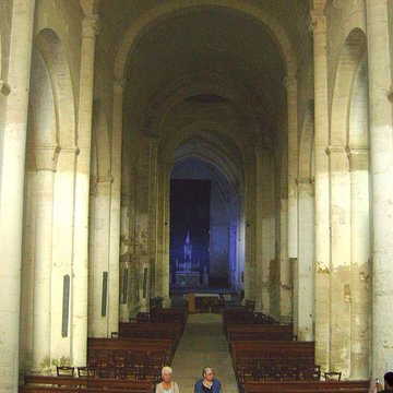 Abbaye de Saint-Amant-de-Boixe