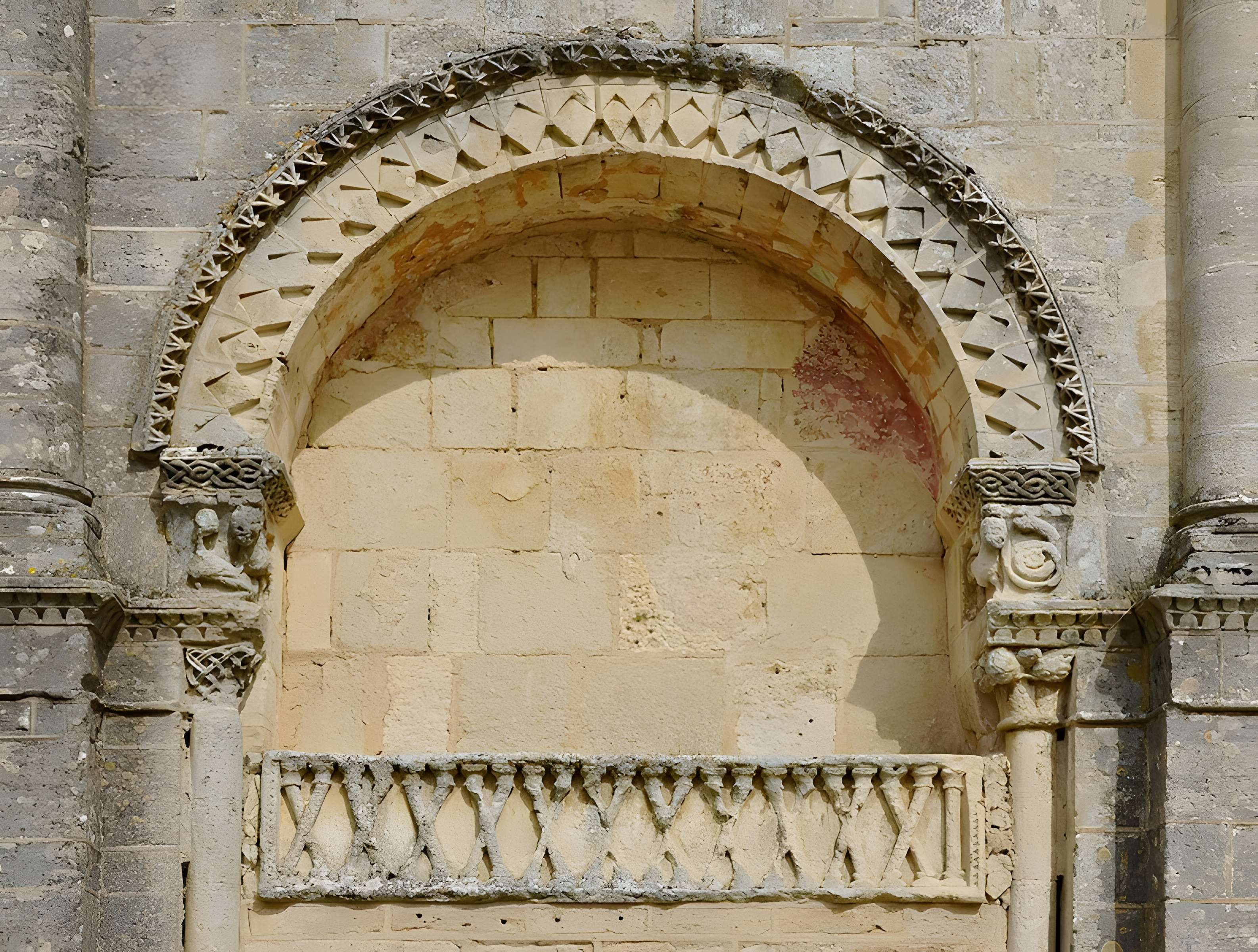 Abbaye de Saint-Amant-de-Boixe