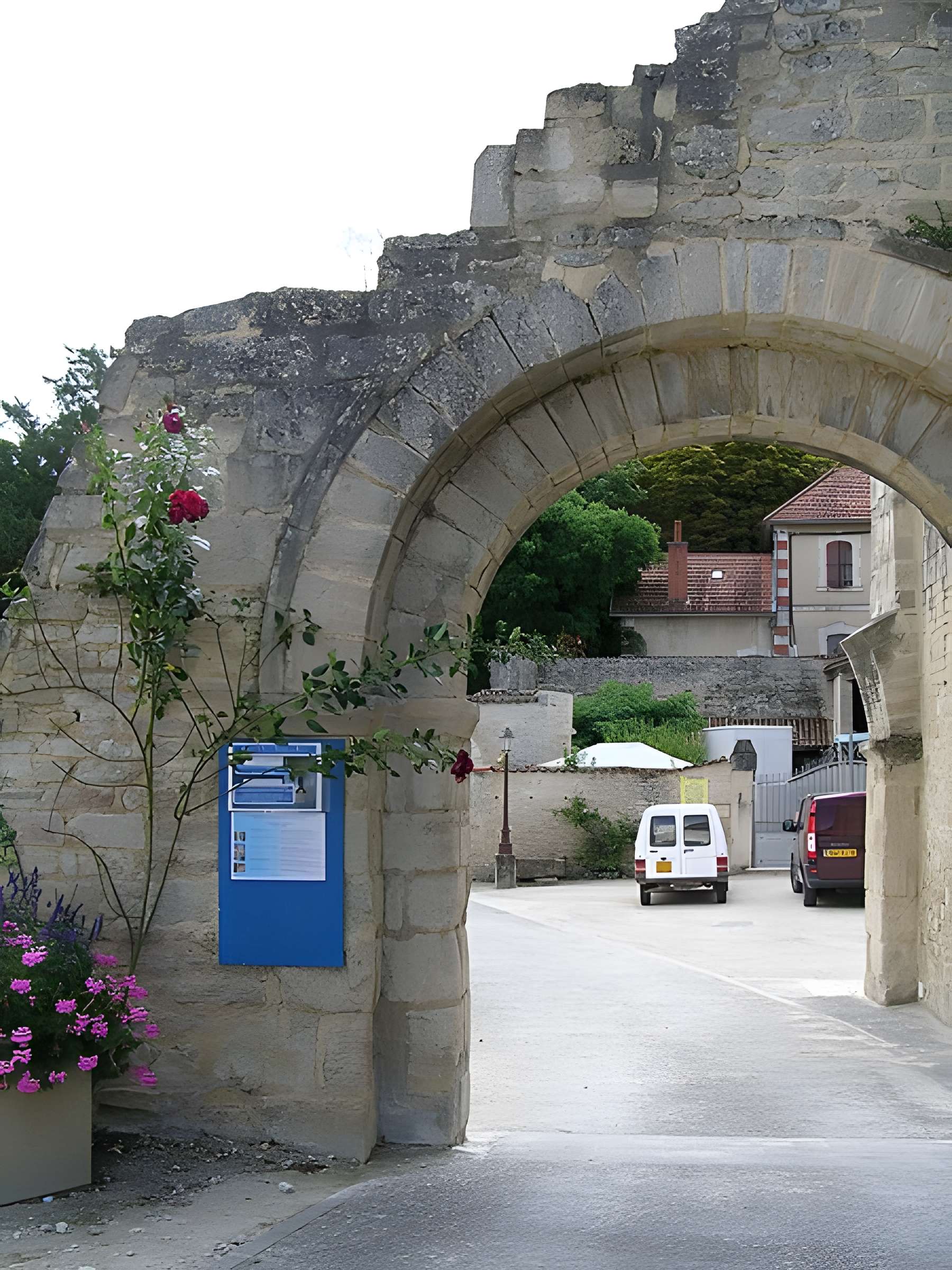 Abbaye de Saint-Amant-de-Boixe