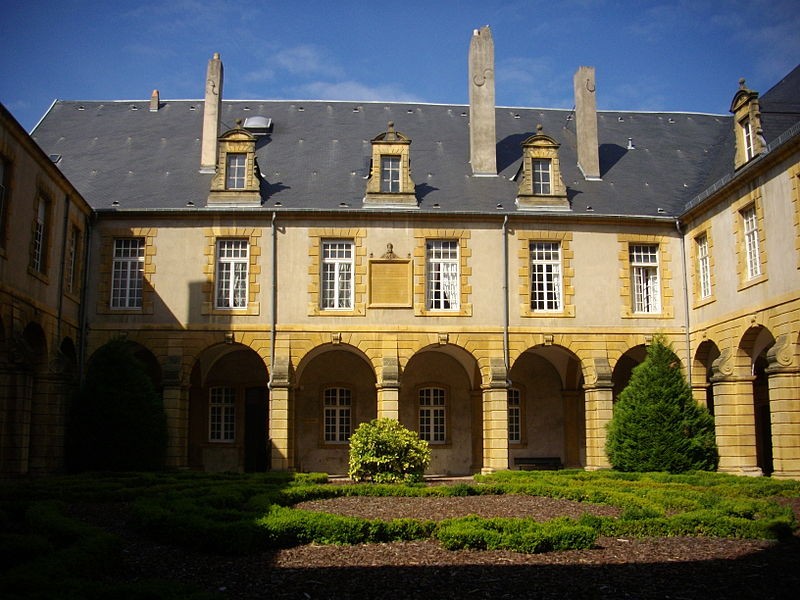 Photo de Abbaye de Saint-Arnould