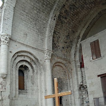Abbaye de Saint-Maurin