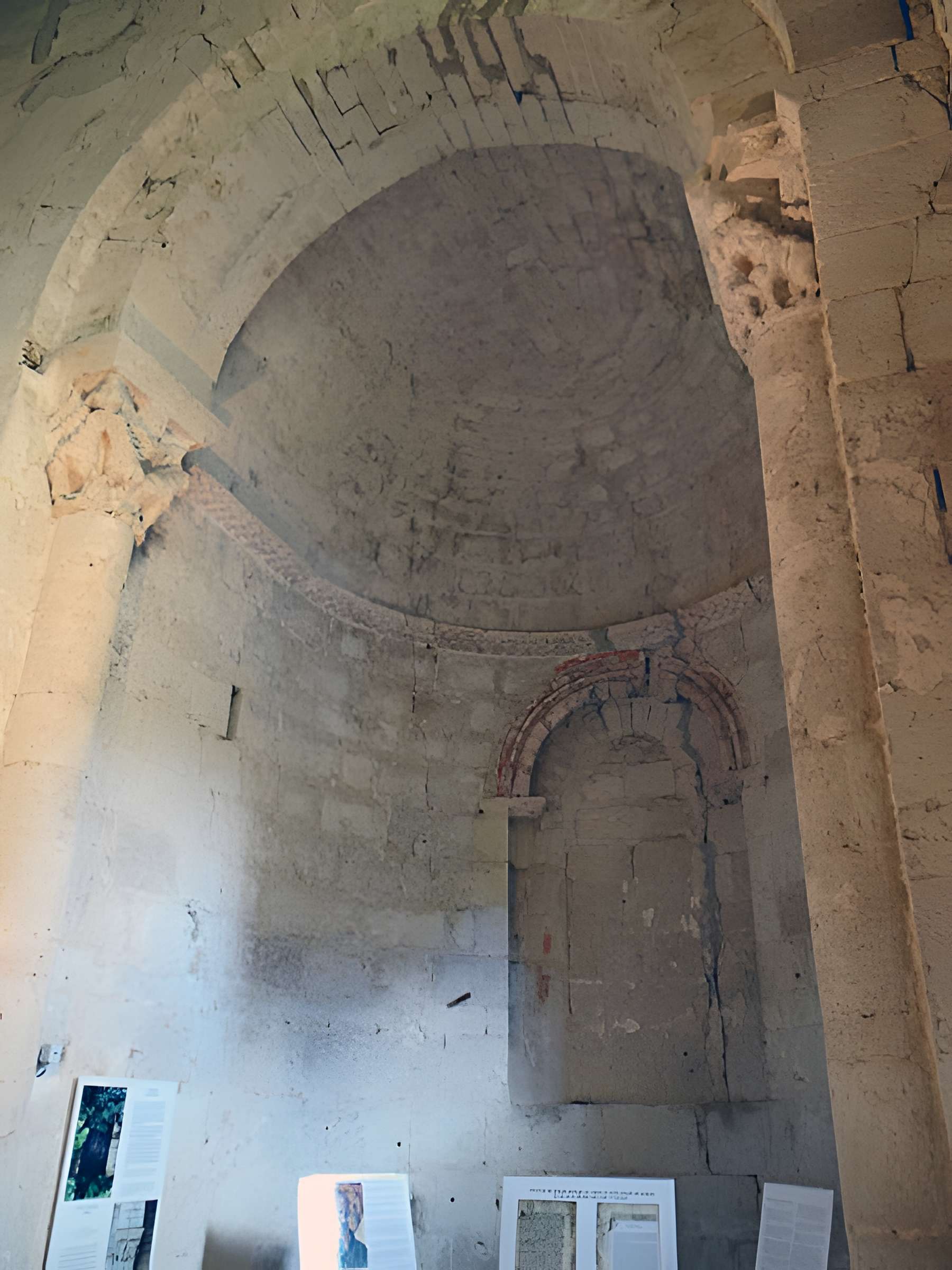 Abbaye de Saint-Maurin