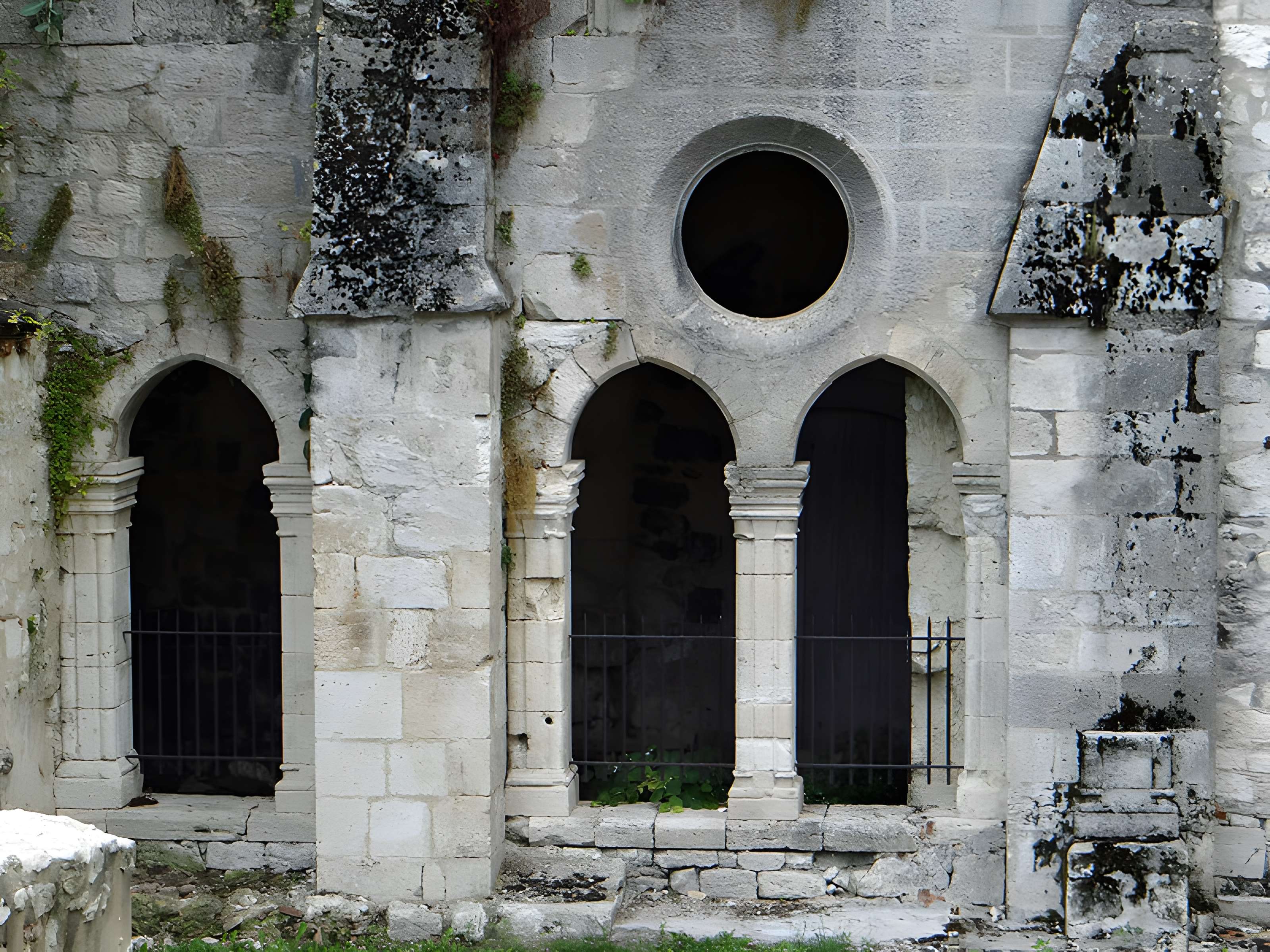 Abbaye de Saint-Maurin