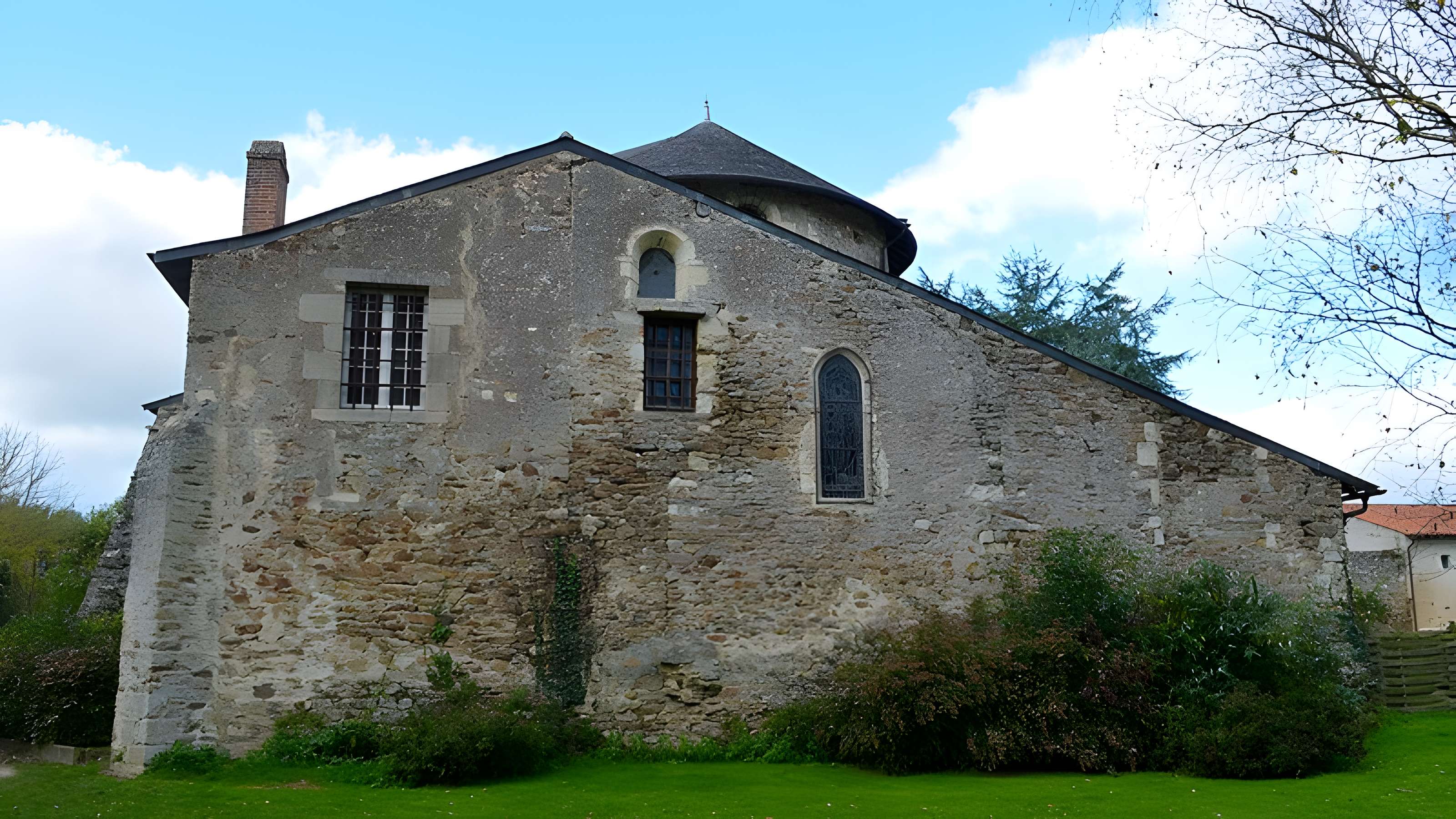 Abbaye de Saint-Philbert-de-Grand-Lieu
