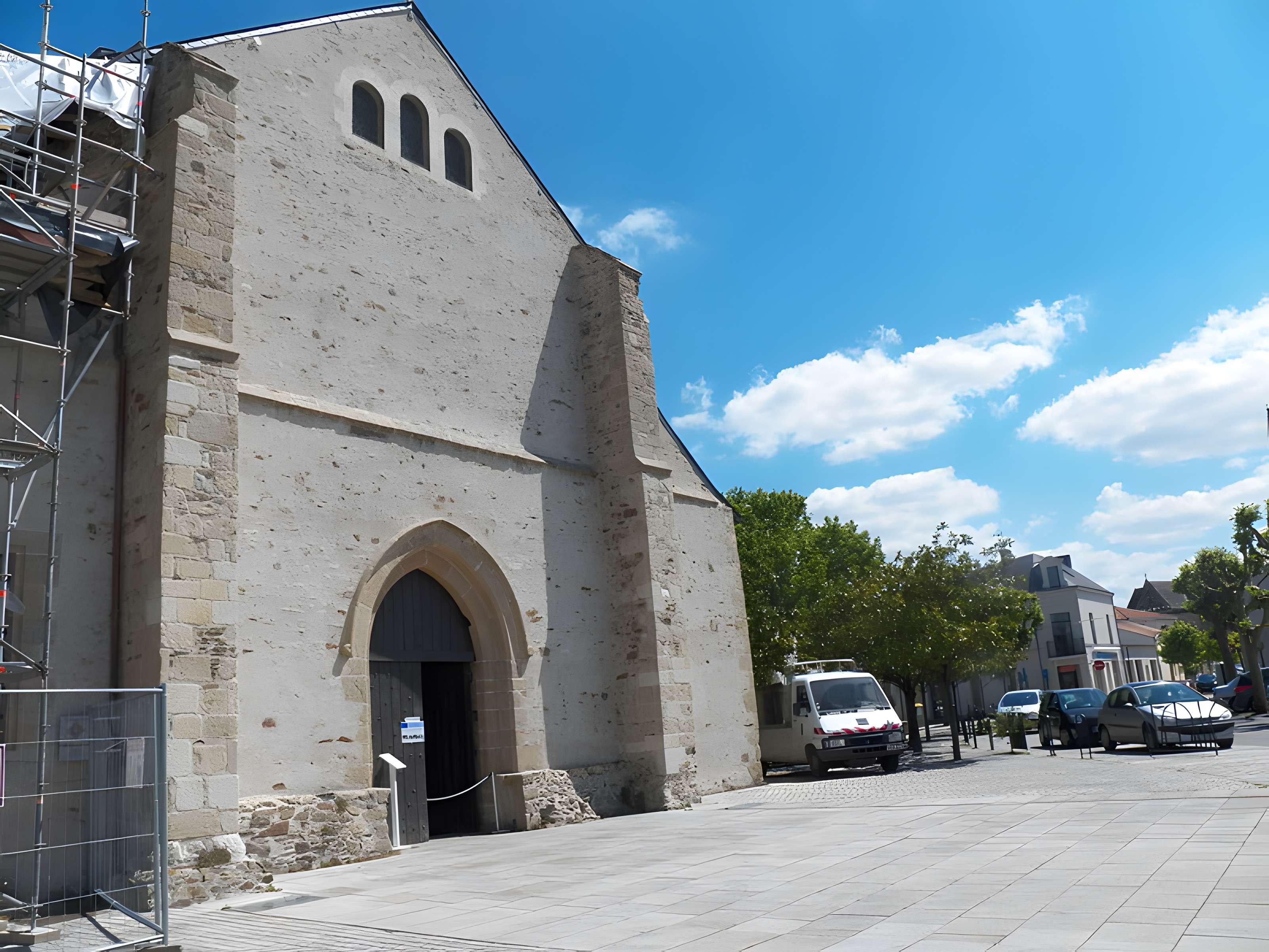 Abbaye de Saint-Philbert-de-Grand-Lieu