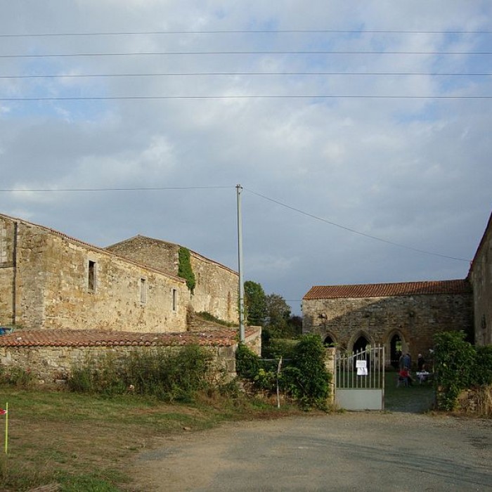 Photo de Abbaye de Trizay à Bournezeau