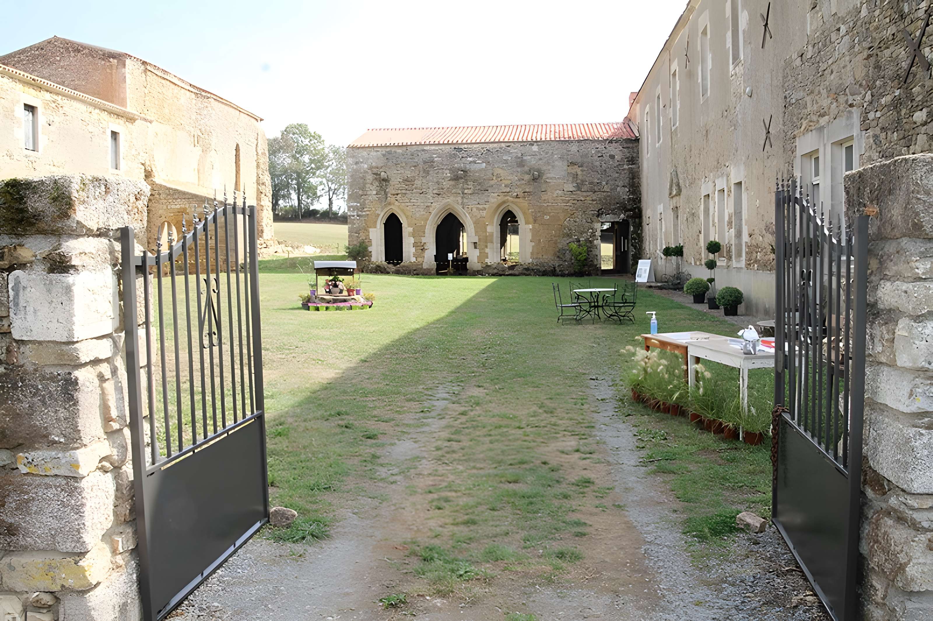 Abbaye de Trizay à Bournezeau