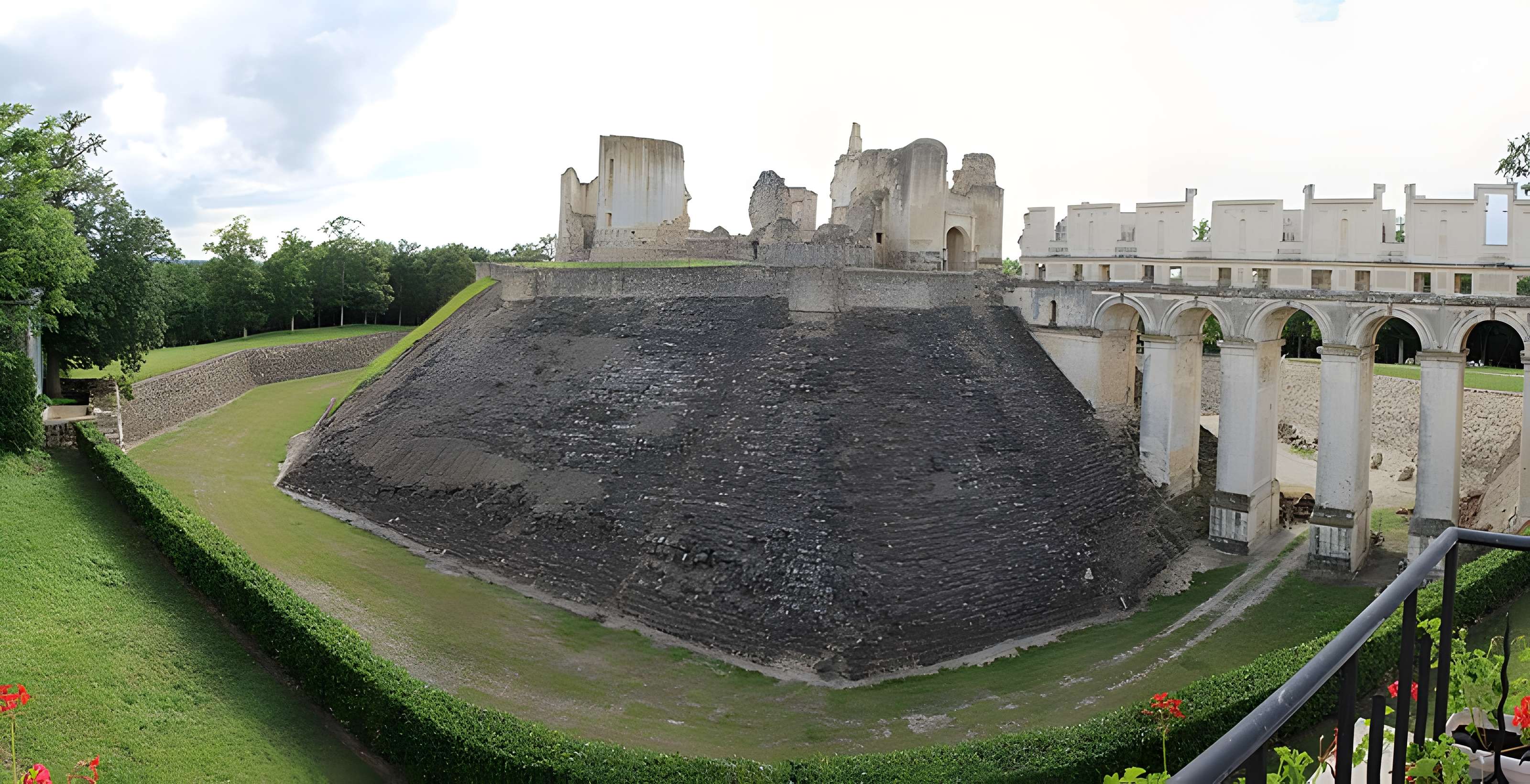 Château de Fère en Tardenois