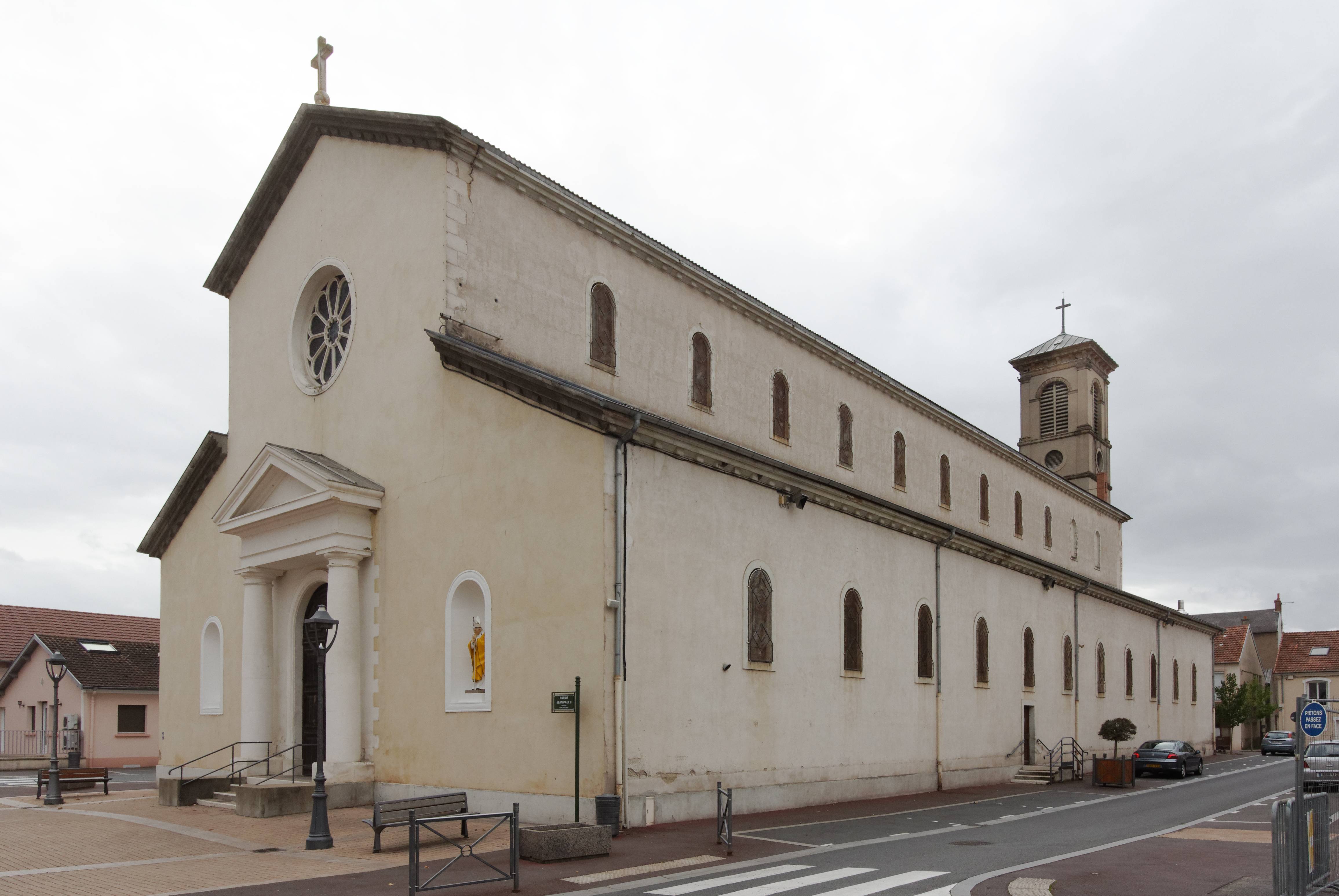 Photo de Église du Sacré-Cœur-et-Saint-Front de Commentry