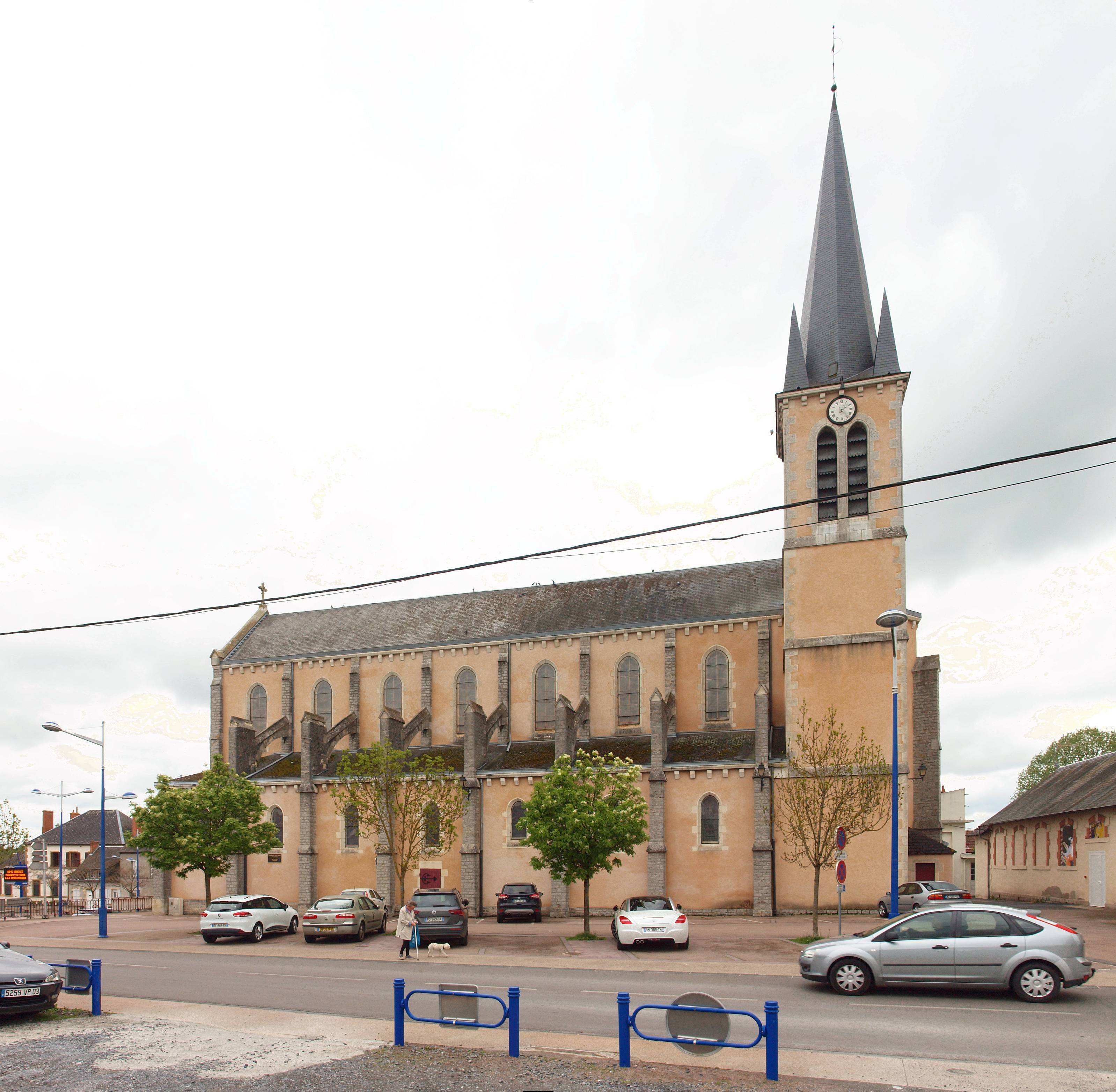 Photo de Église Saint-Joseph de Dompierre-sur-Besbre