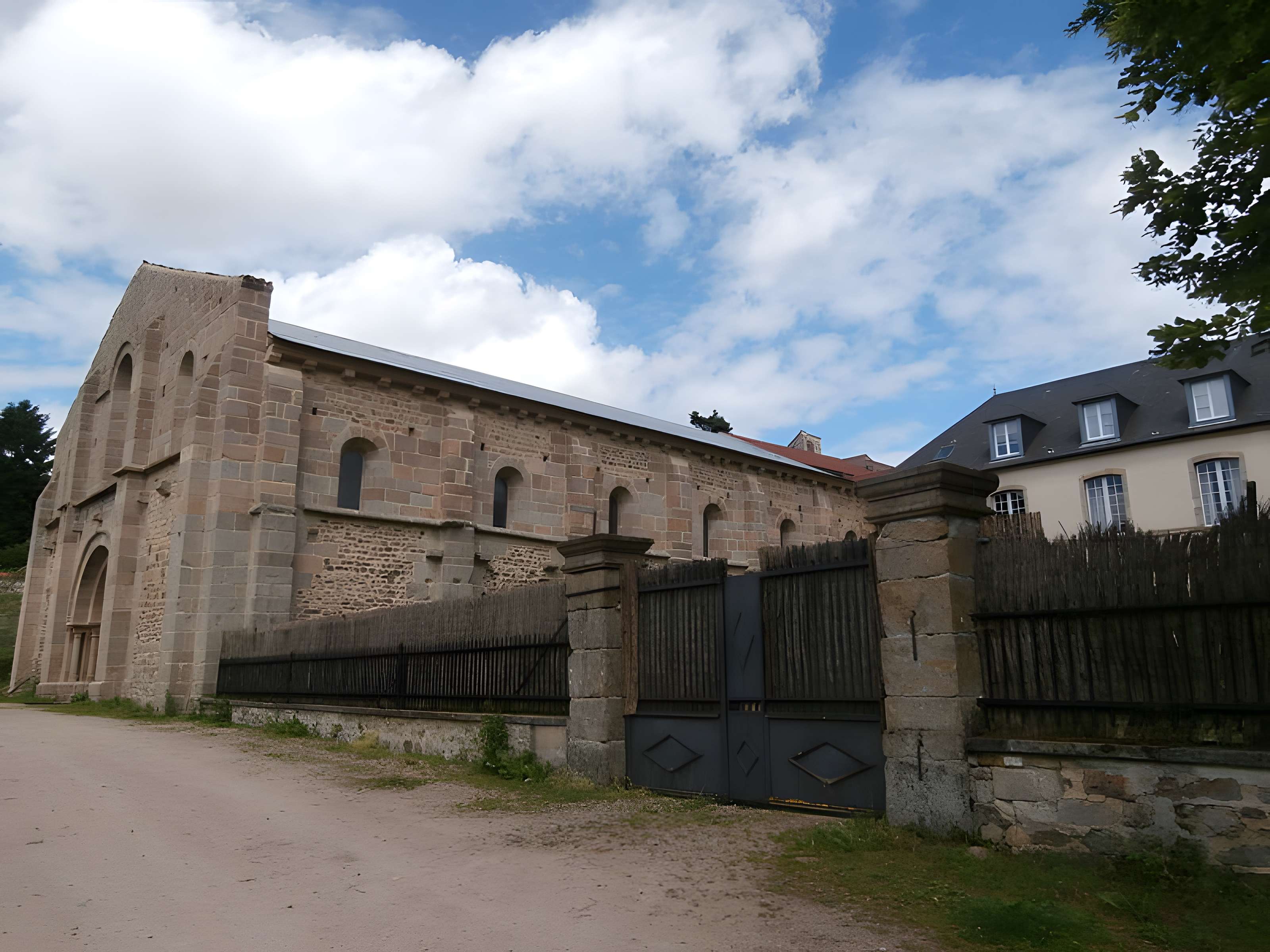 Abbaye Notre-Dame de Bellaigue
