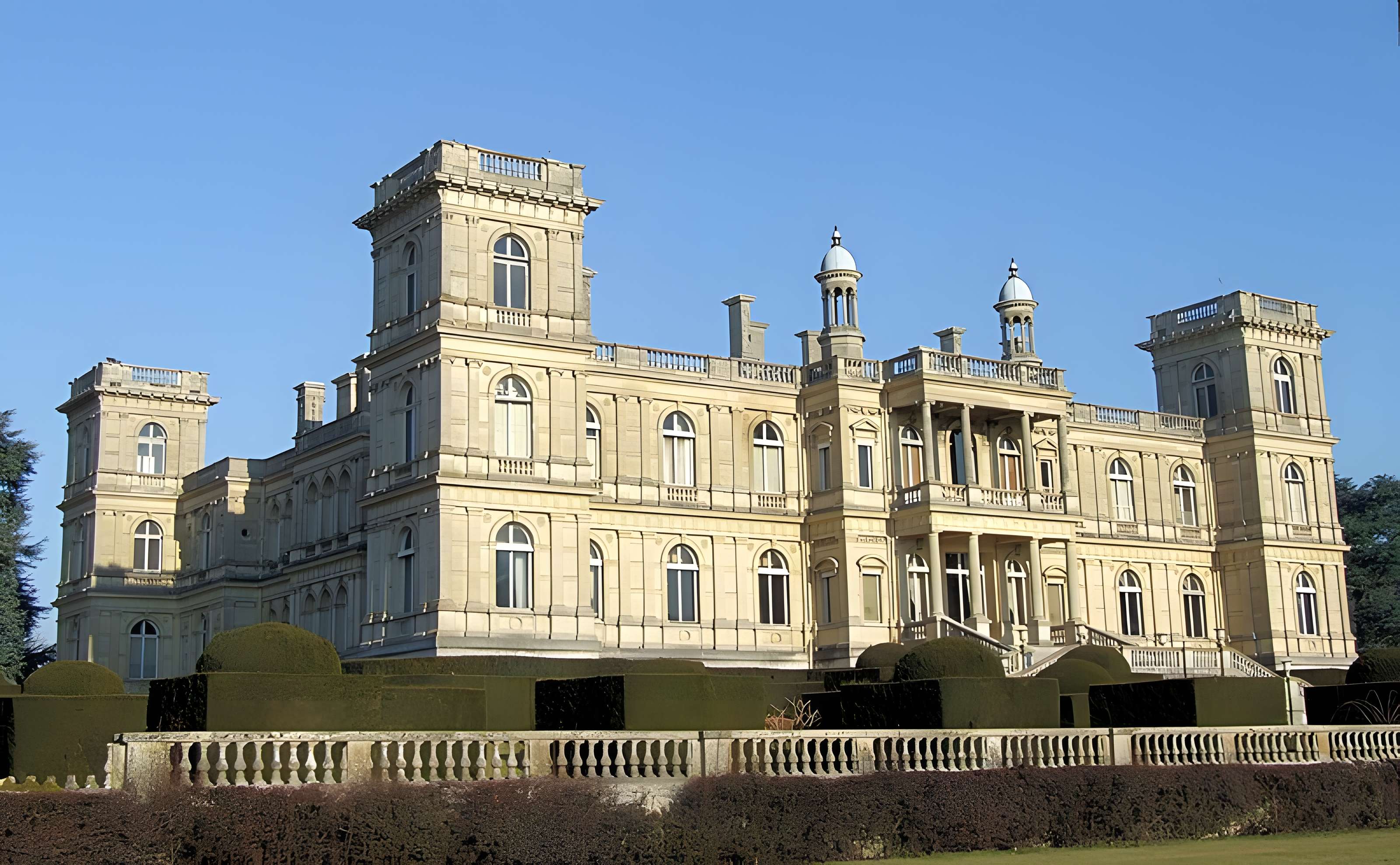 Château de Ferrières