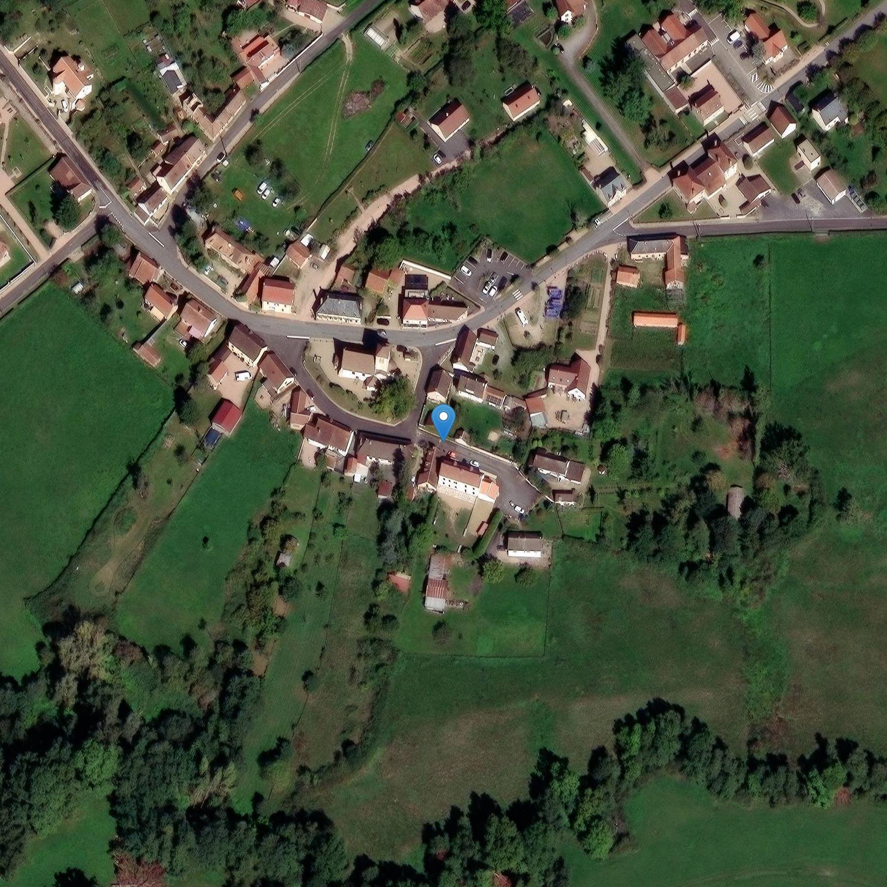 Photo de Kirche Saint-Pourcain-sur-Besbre