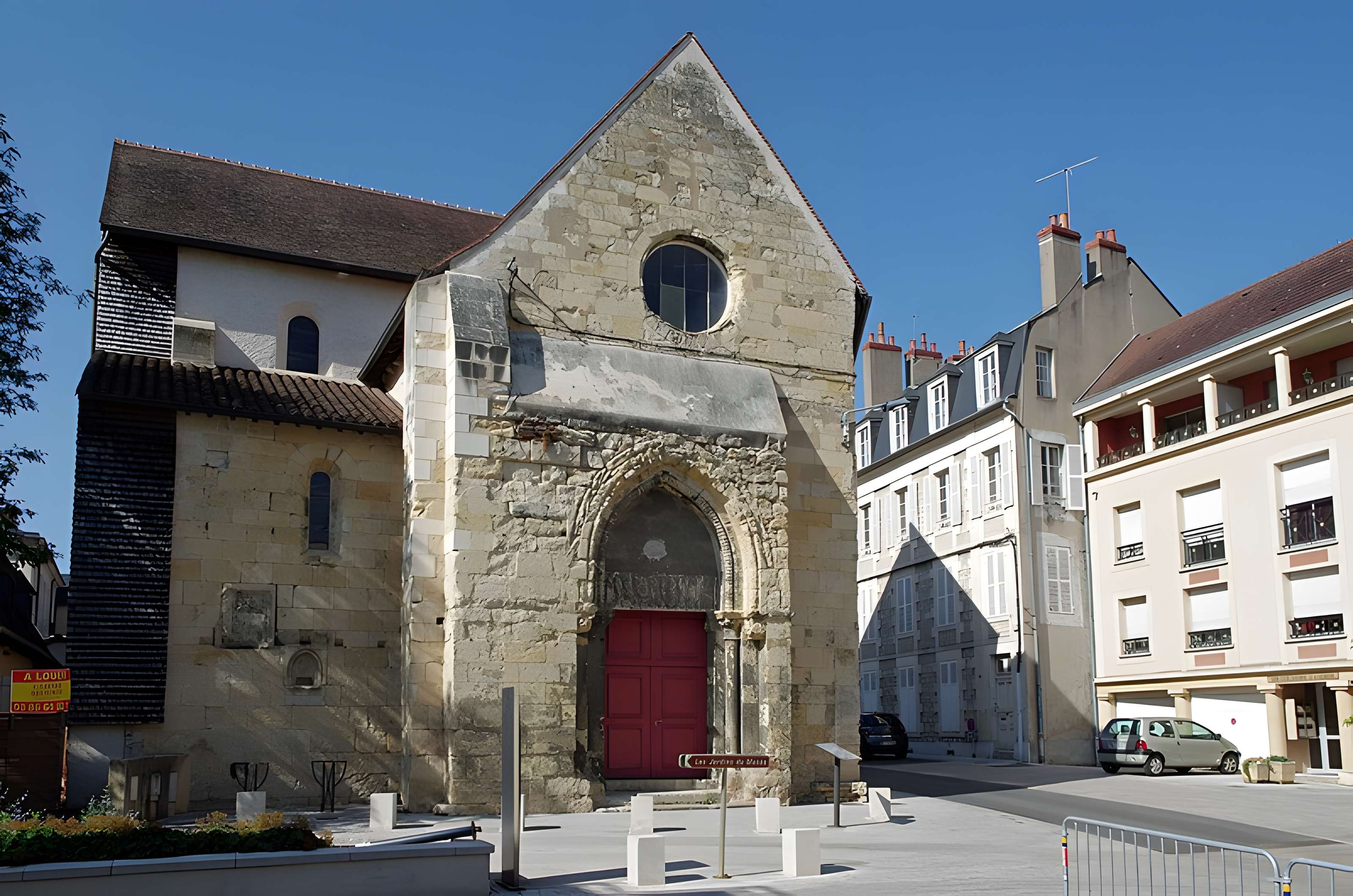 Abbaye Notre-Dame de Nevers