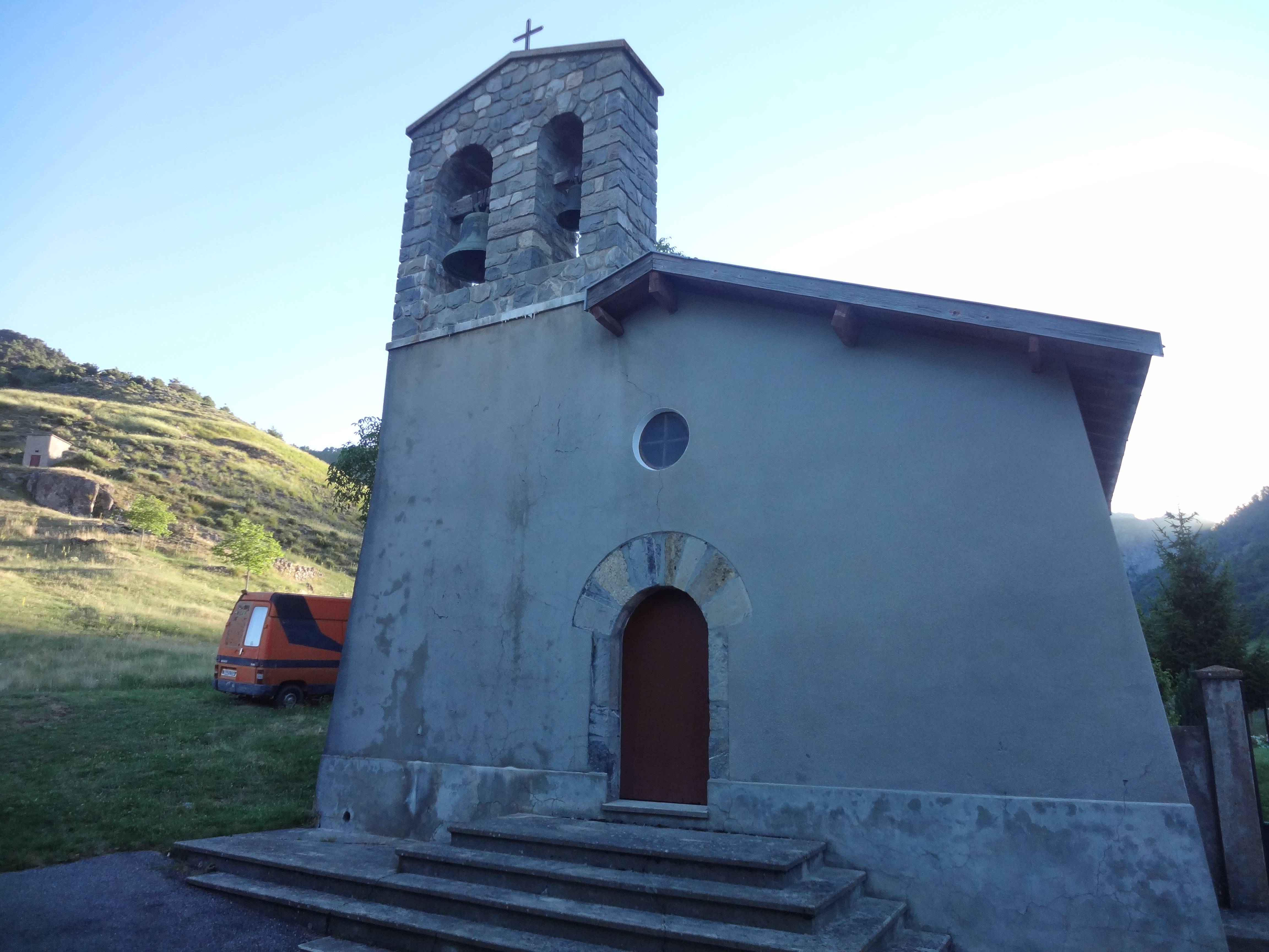 Photo de Kirche von Saint Anne von Astoin