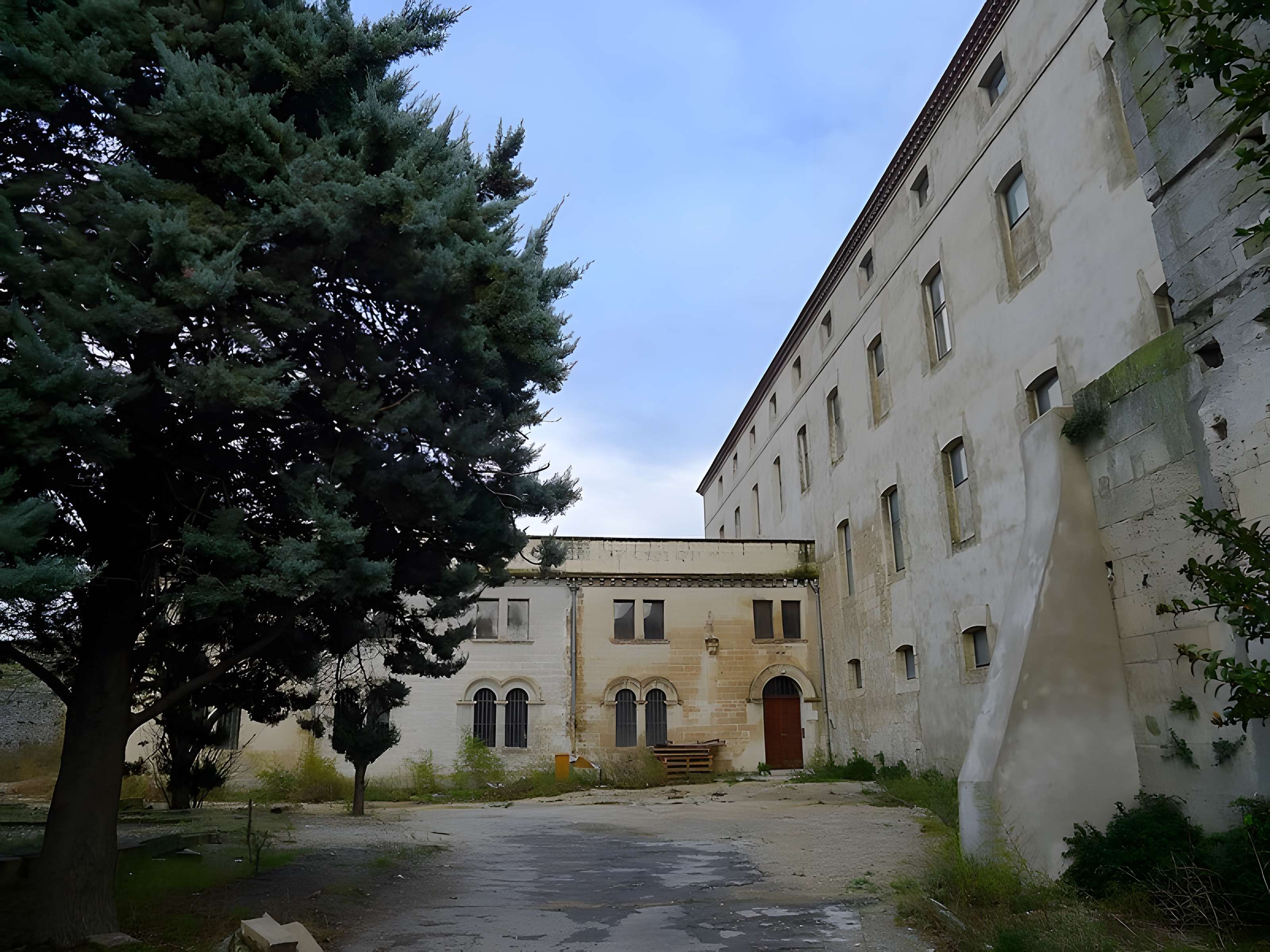 Abbaye Saint-Césaire d'Arles