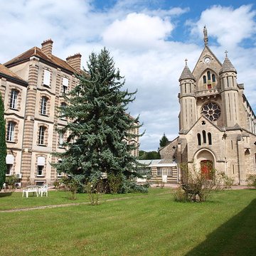 Abbaye Sainte-Colombe de Saint-Denis-lès-Sens