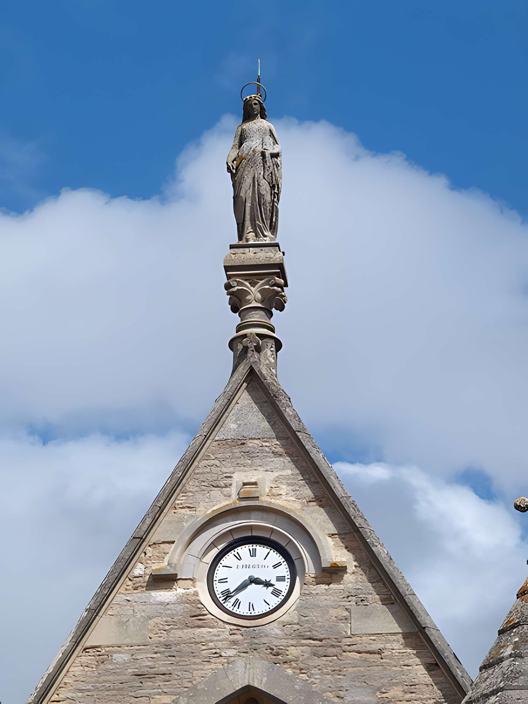 Abbaye Sainte-Colombe de Saint-Denis-lès-Sens