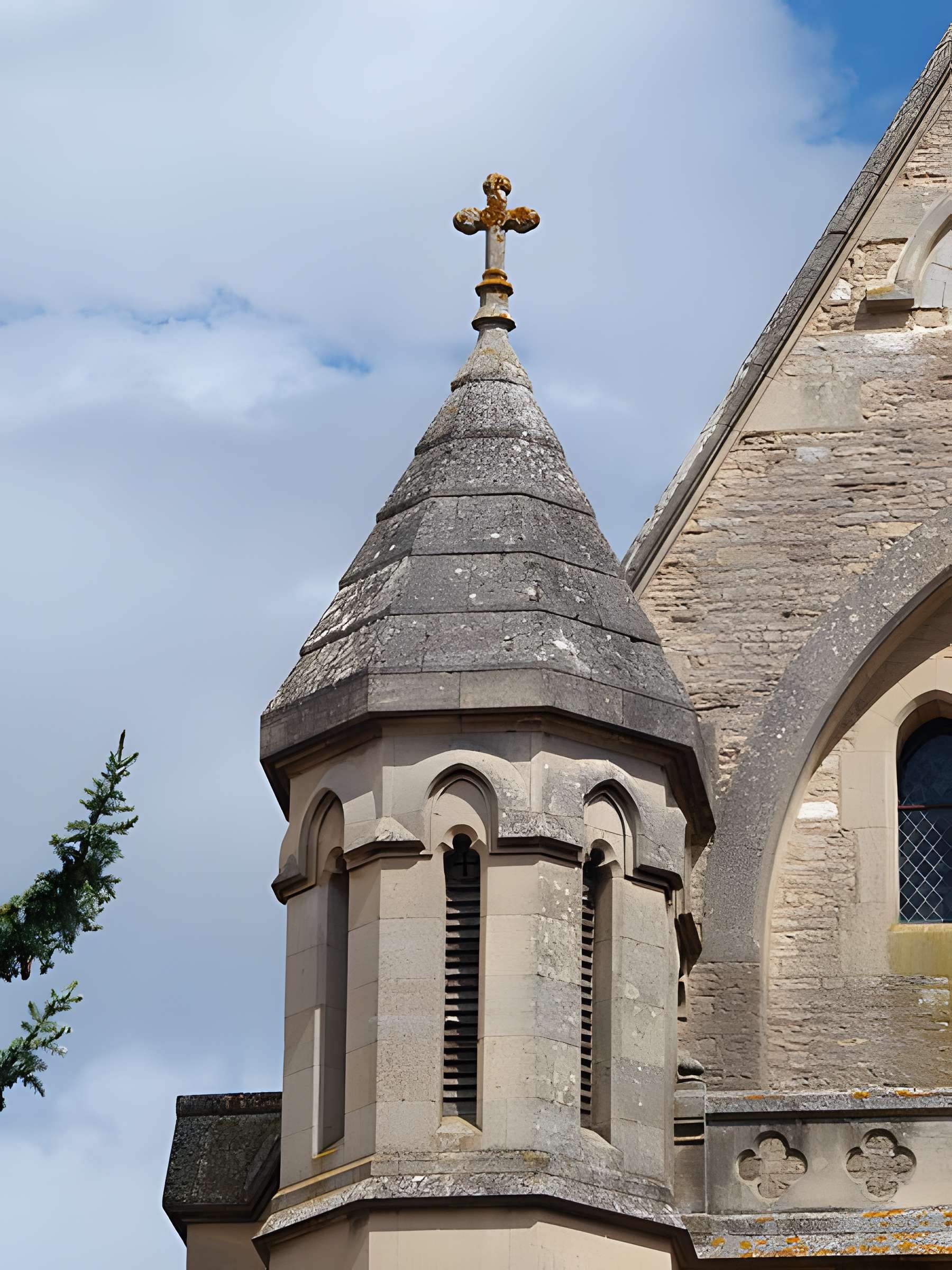 Abbaye Sainte-Colombe de Saint-Denis-lès-Sens