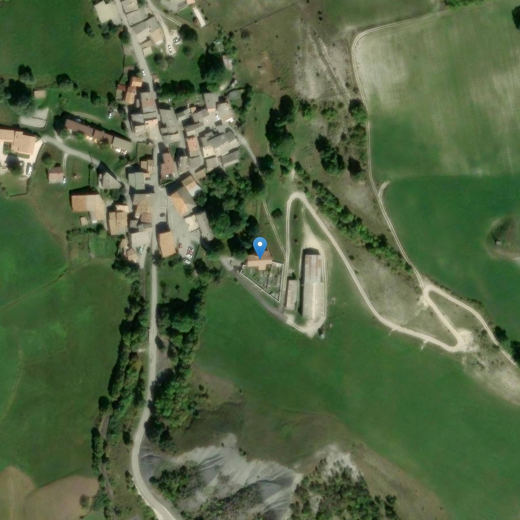 Photo de Kirche Unserer Lieben Frau von der Aufnahme von Lambruisse