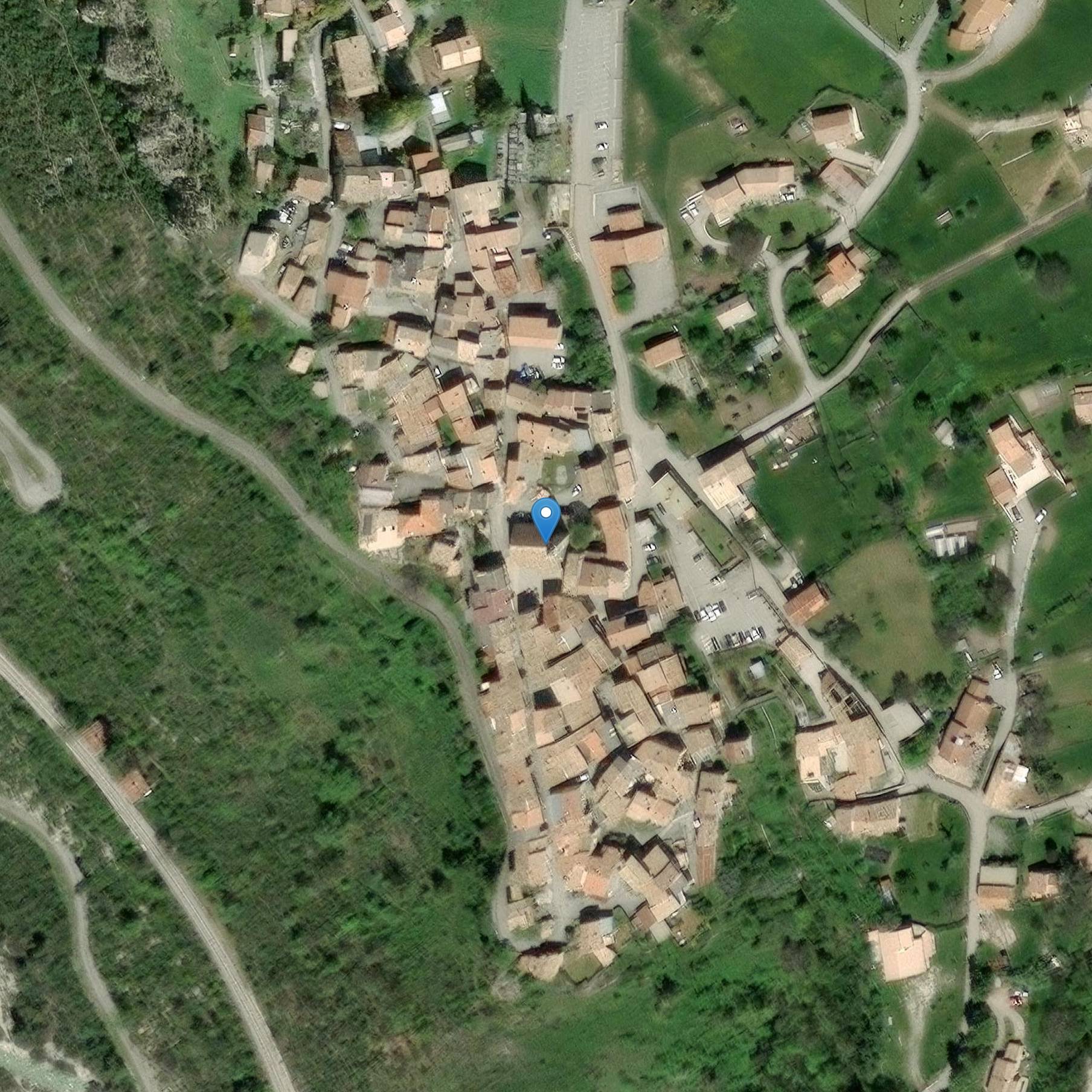 Photo de 梅阿勒斯圣维尔格教堂