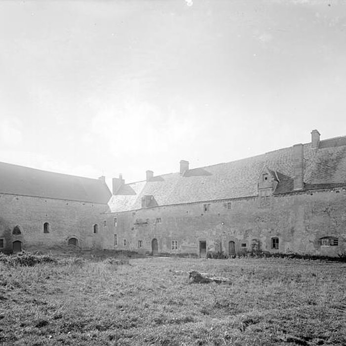 Photo de Abbaye Sainte-Marie de Longues-sur-Mer
