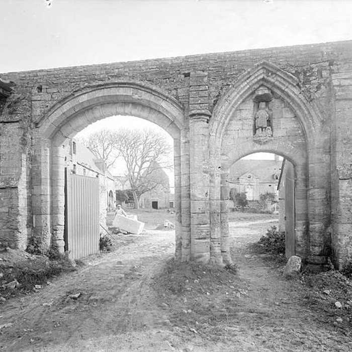 Photo de Abbaye Sainte-Marie de Longues-sur-Mer