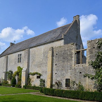 Abbaye Sainte-Marie de Longues-sur-Mer