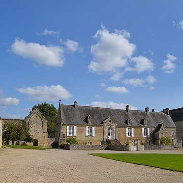 Abbaye Sainte-Marie de Longues-sur-Mer