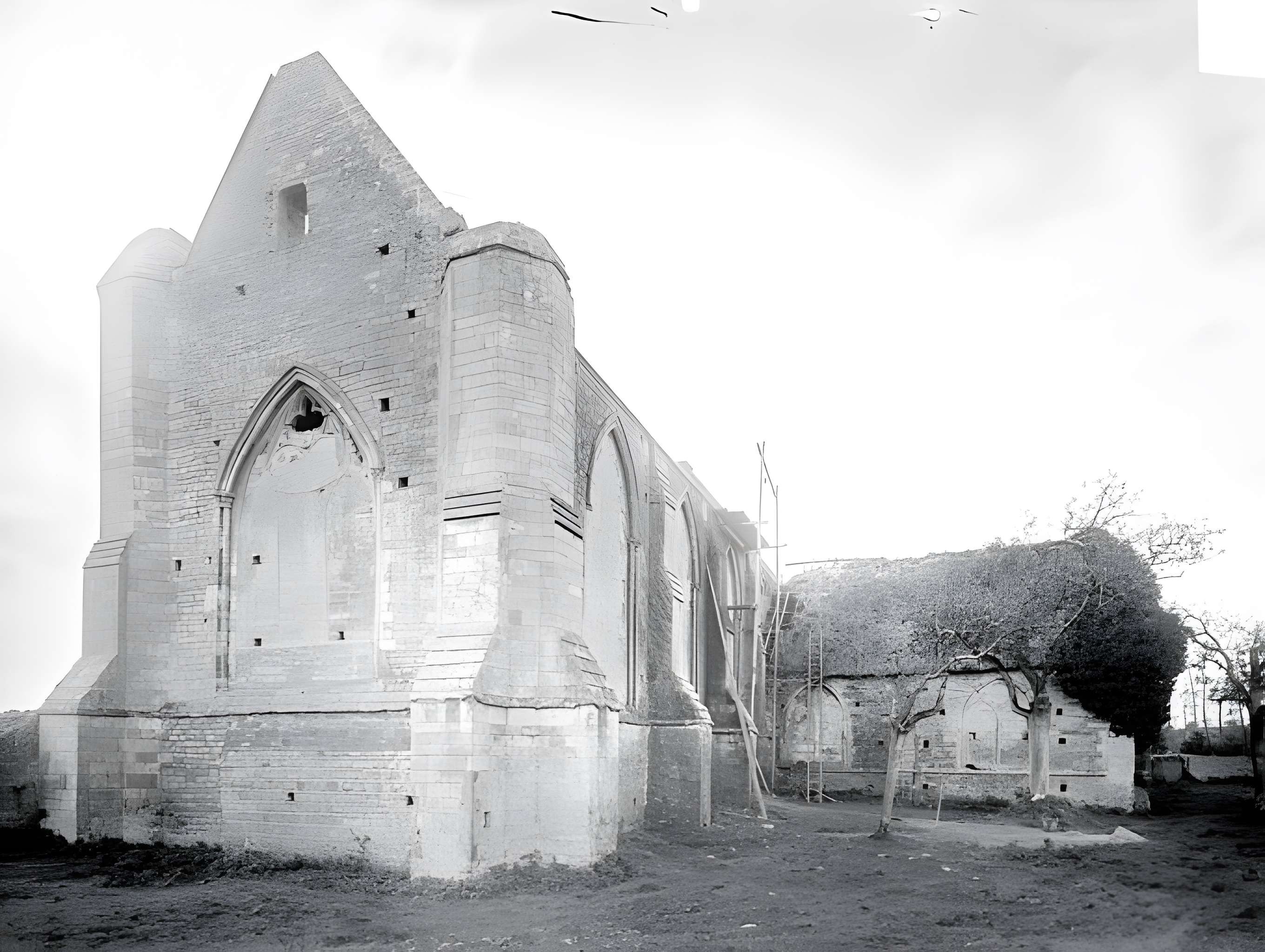 Abbaye Sainte-Marie de Longues-sur-Mer