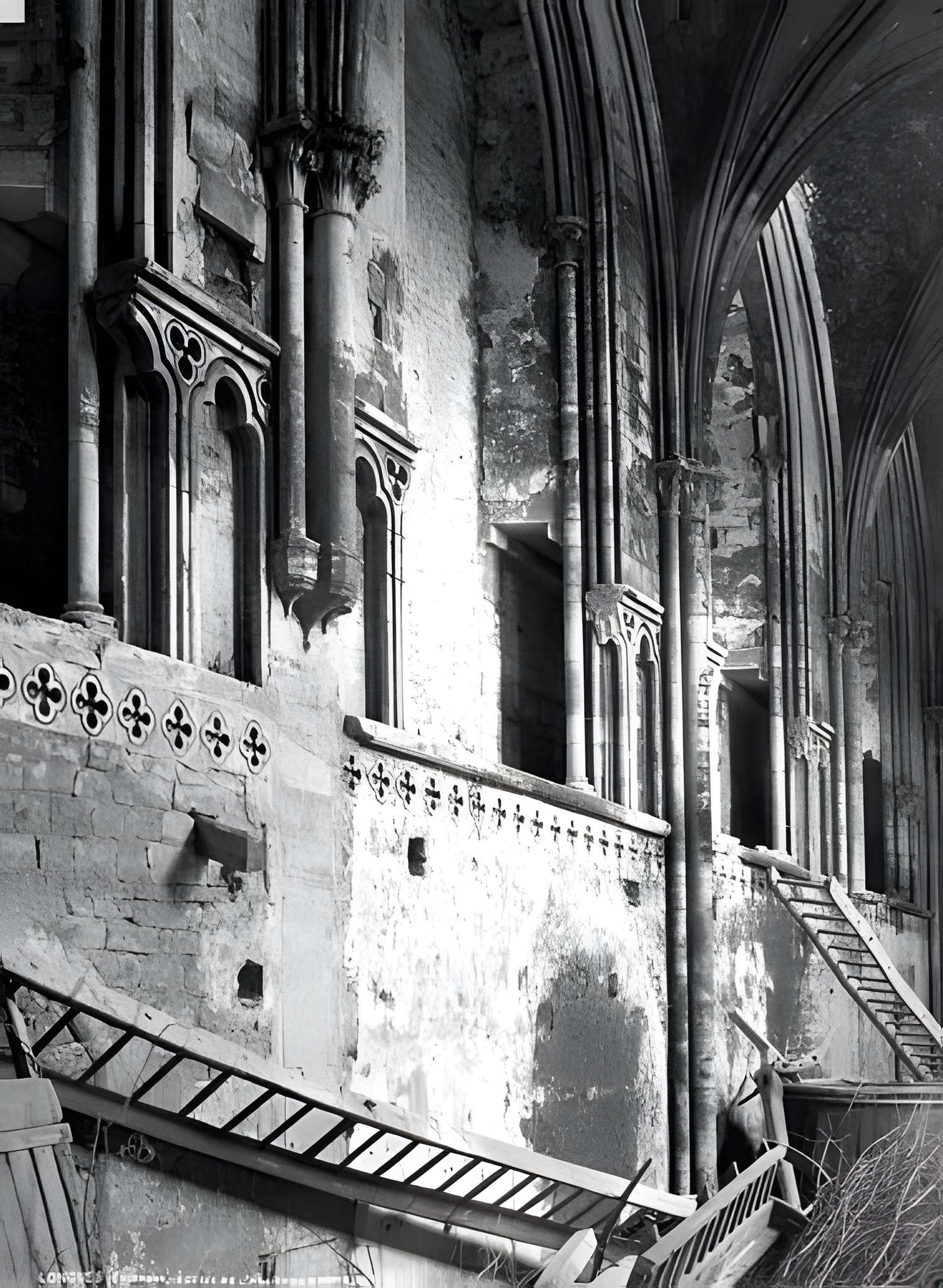 Abbaye Sainte-Marie de Longues-sur-Mer