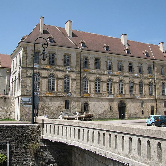 Photo de Abbaye Saint-Léonard de Corbigny