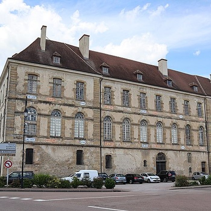 Photo de Abbaye Saint-Léonard de Corbigny