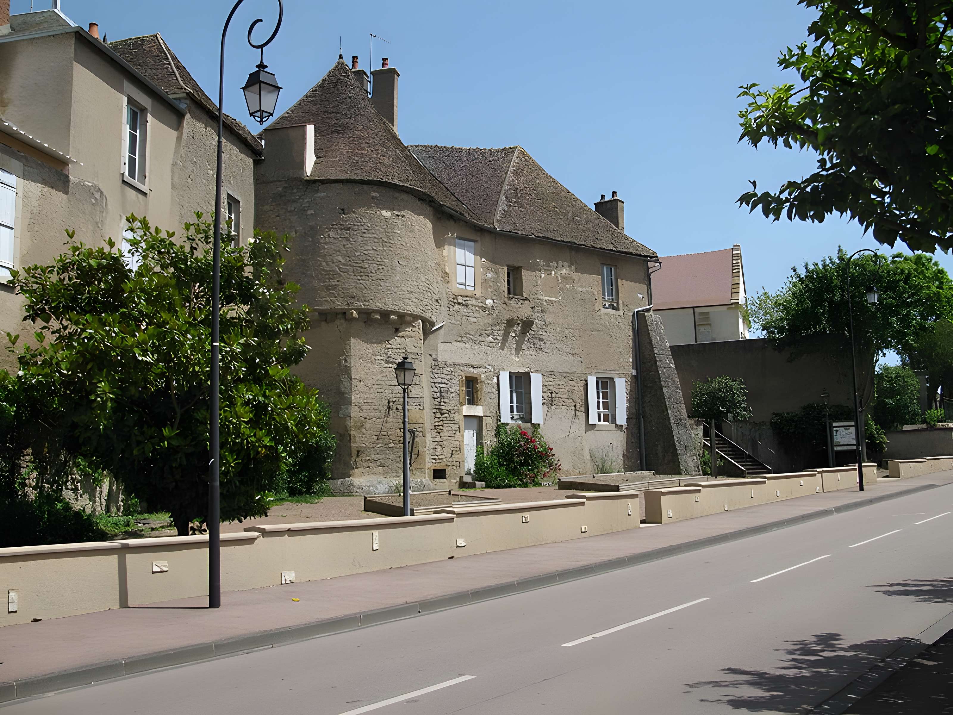 Abbaye Saint-Léonard de Corbigny