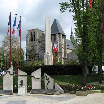 Abbaye Saint-Pierre de la Couture