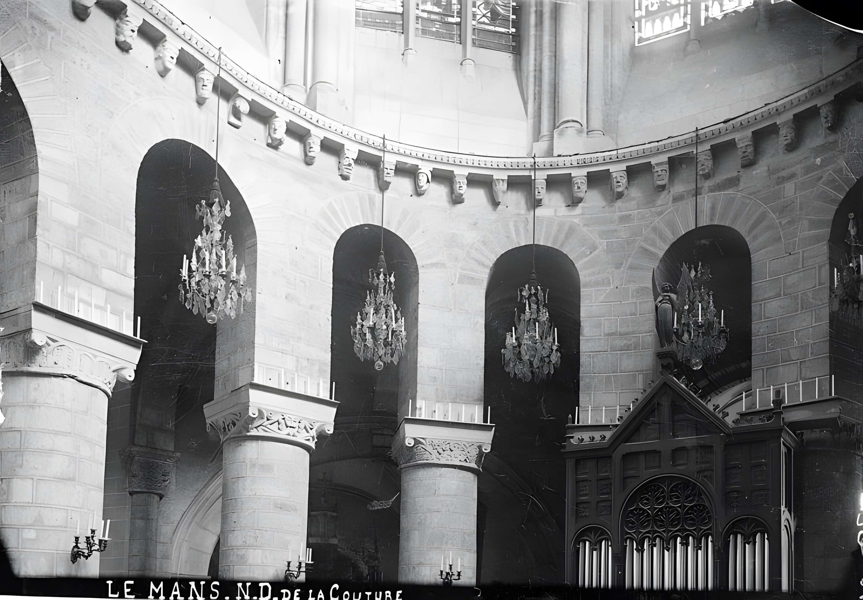 Abbaye Saint-Pierre de la Couture