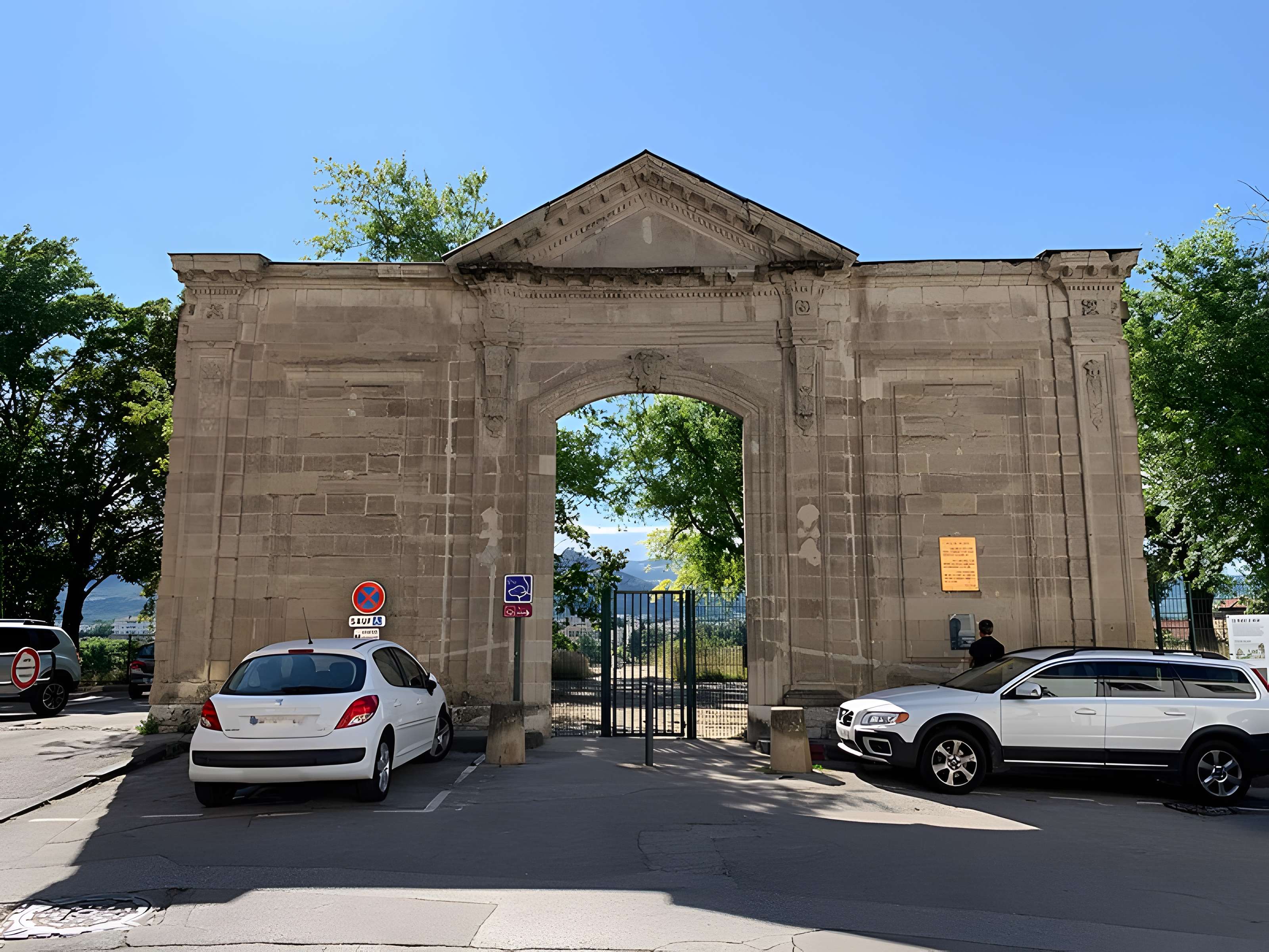 Abbaye Saint-Ruf de Valence