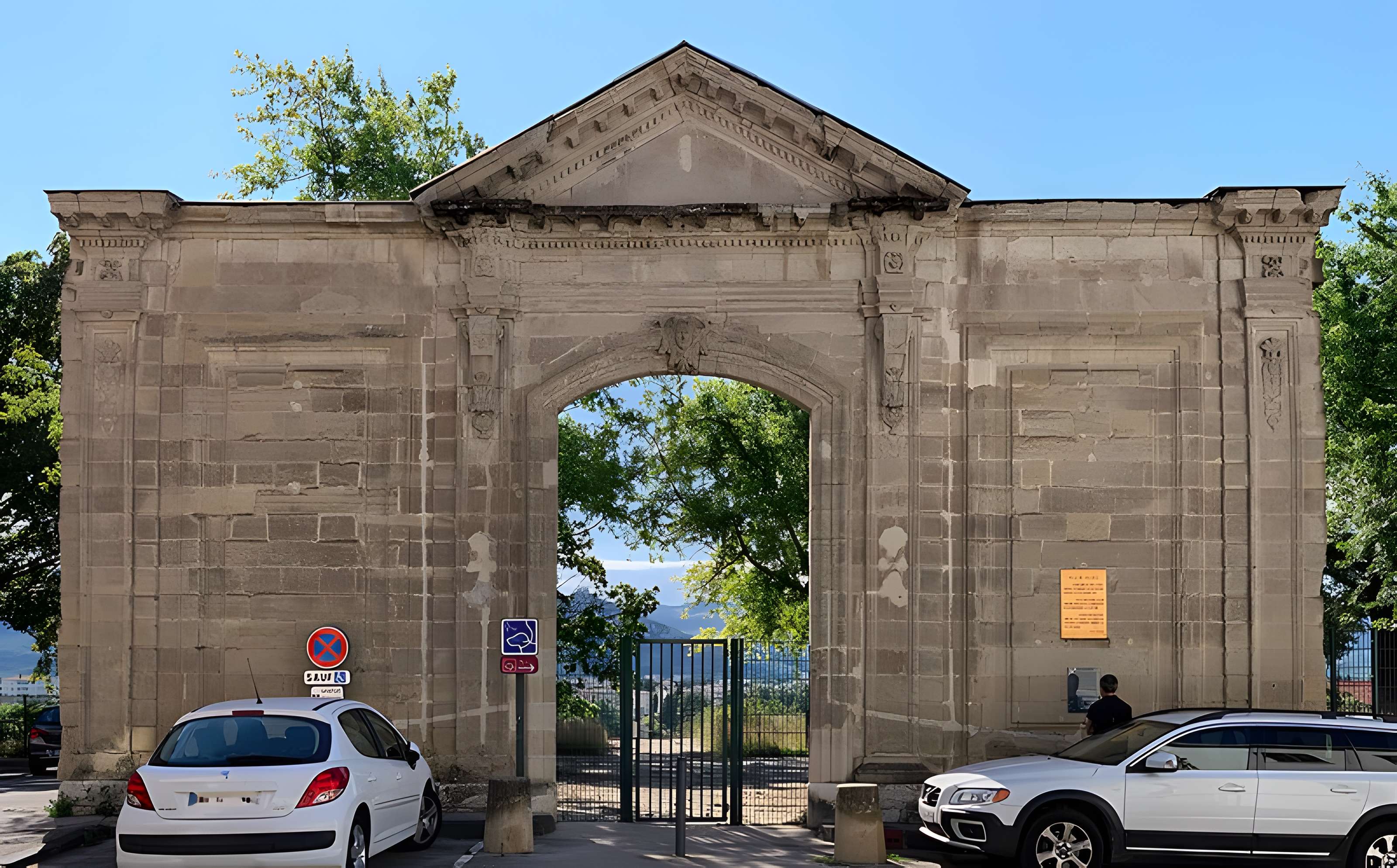 Abbaye Saint-Ruf de Valence