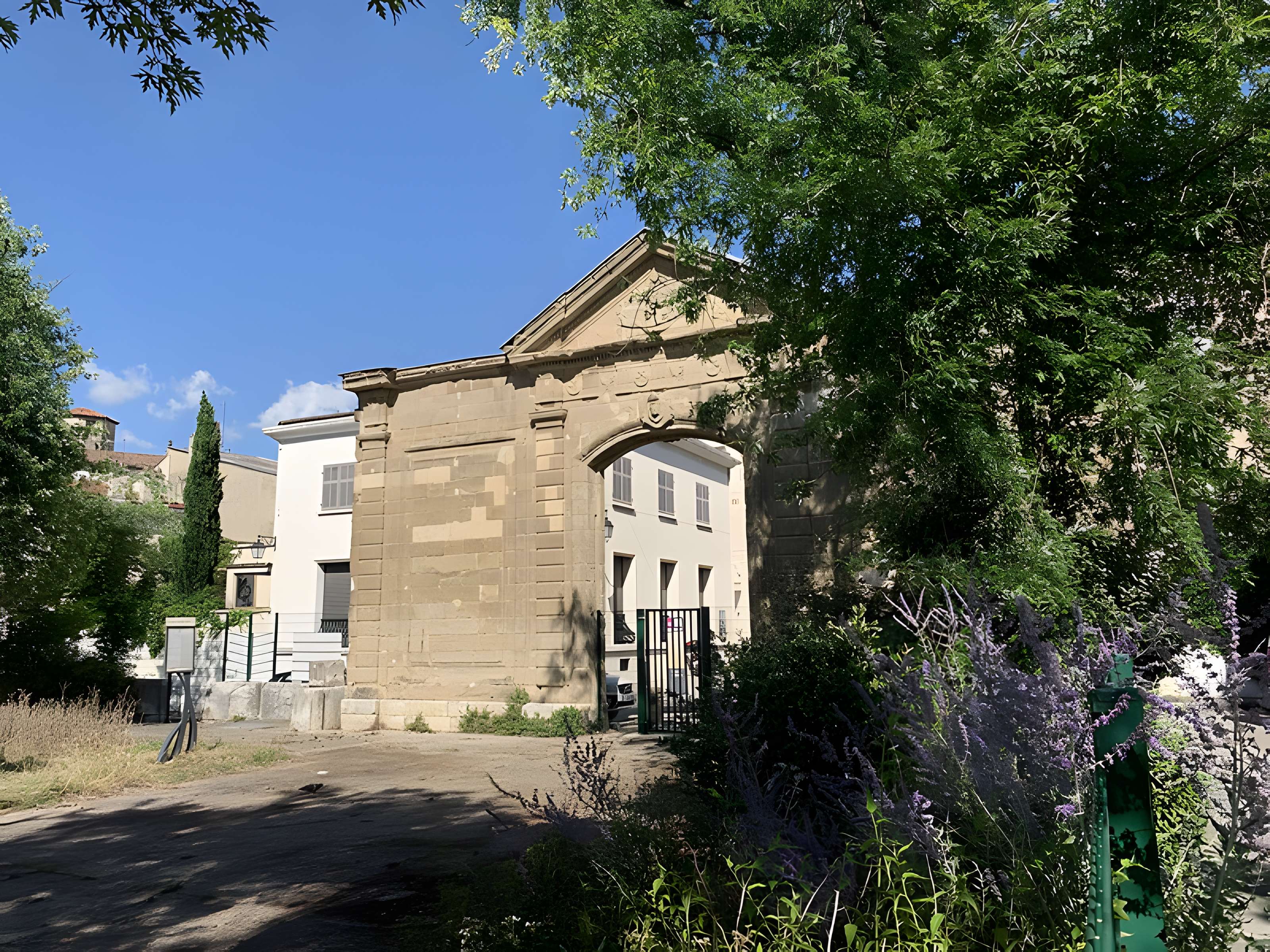 Abbaye Saint-Ruf de Valence