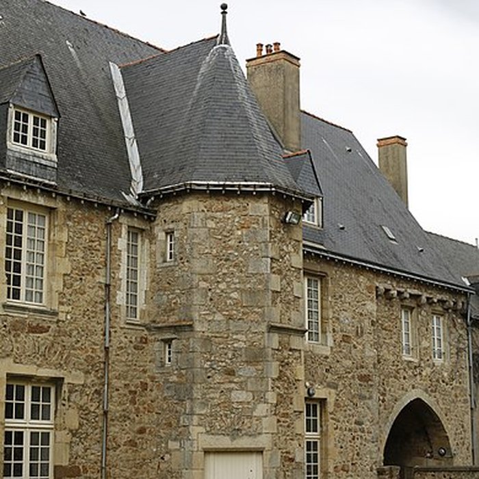 Photo de Ancienne abbaye Saint-Vincent, actuellement lycée Bellevue