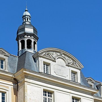 Ancienne abbaye Saint-Vincent, actuellement lycée Bellevue