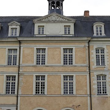 Ancienne abbaye Saint-Vincent, actuellement lycée Bellevue