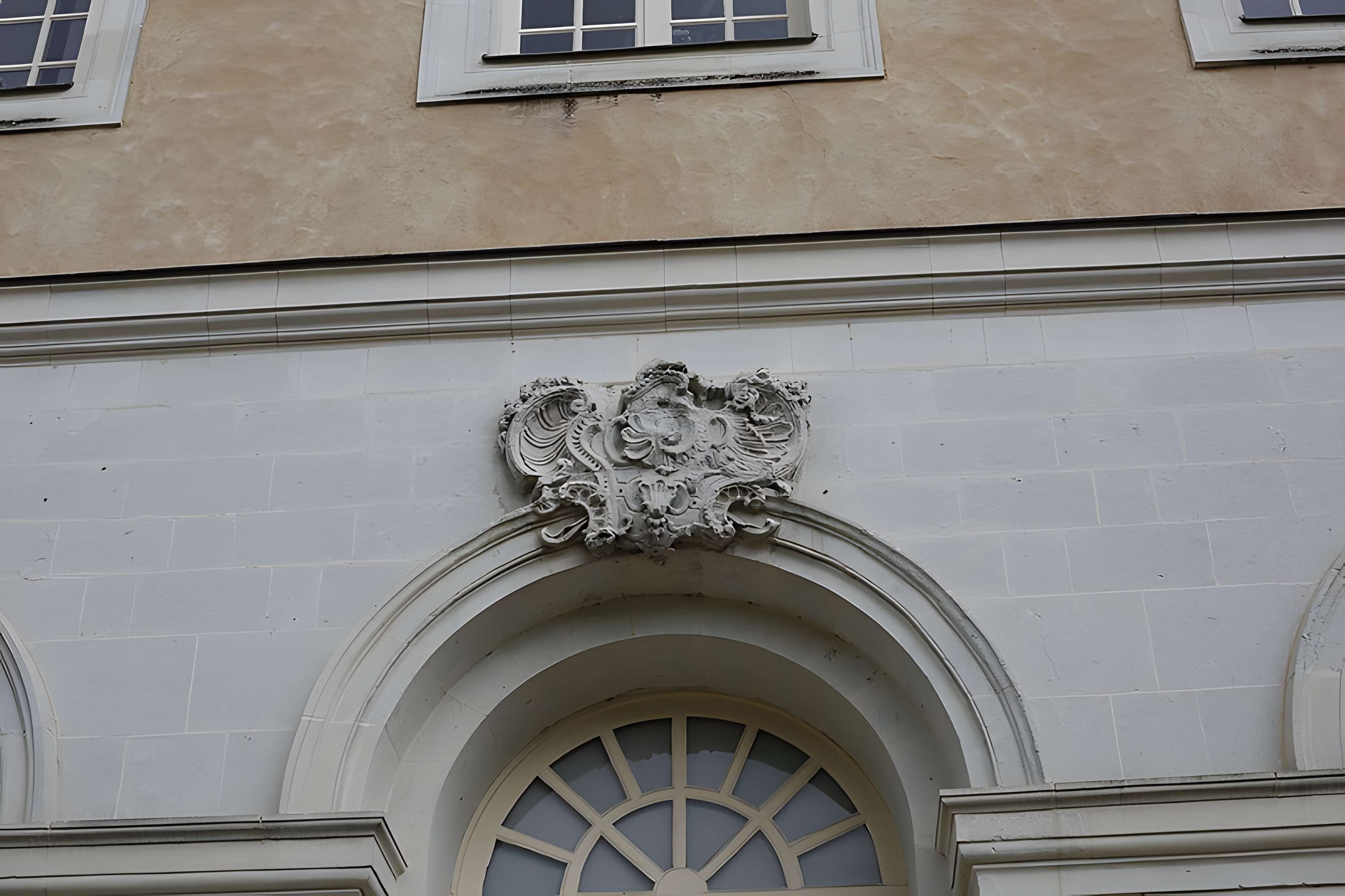 Ancienne abbaye Saint-Vincent, actuellement lycée Bellevue