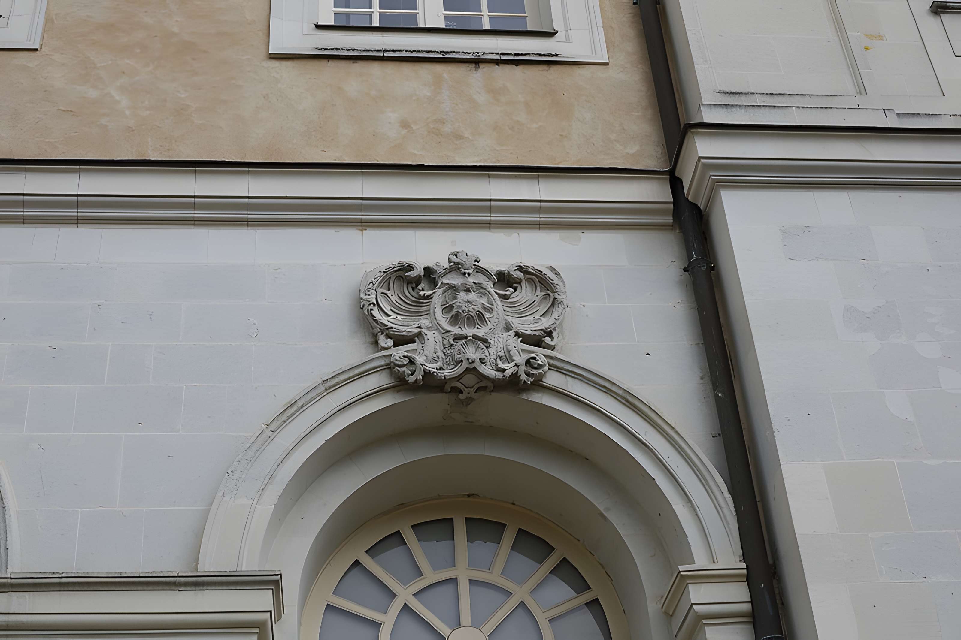 Ancienne abbaye Saint-Vincent, actuellement lycée Bellevue
