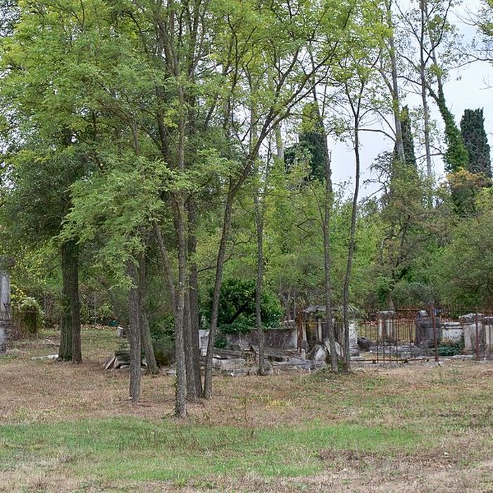 Photo de Ancien Cimetière juif de LIsle-sur-la-Sorgue