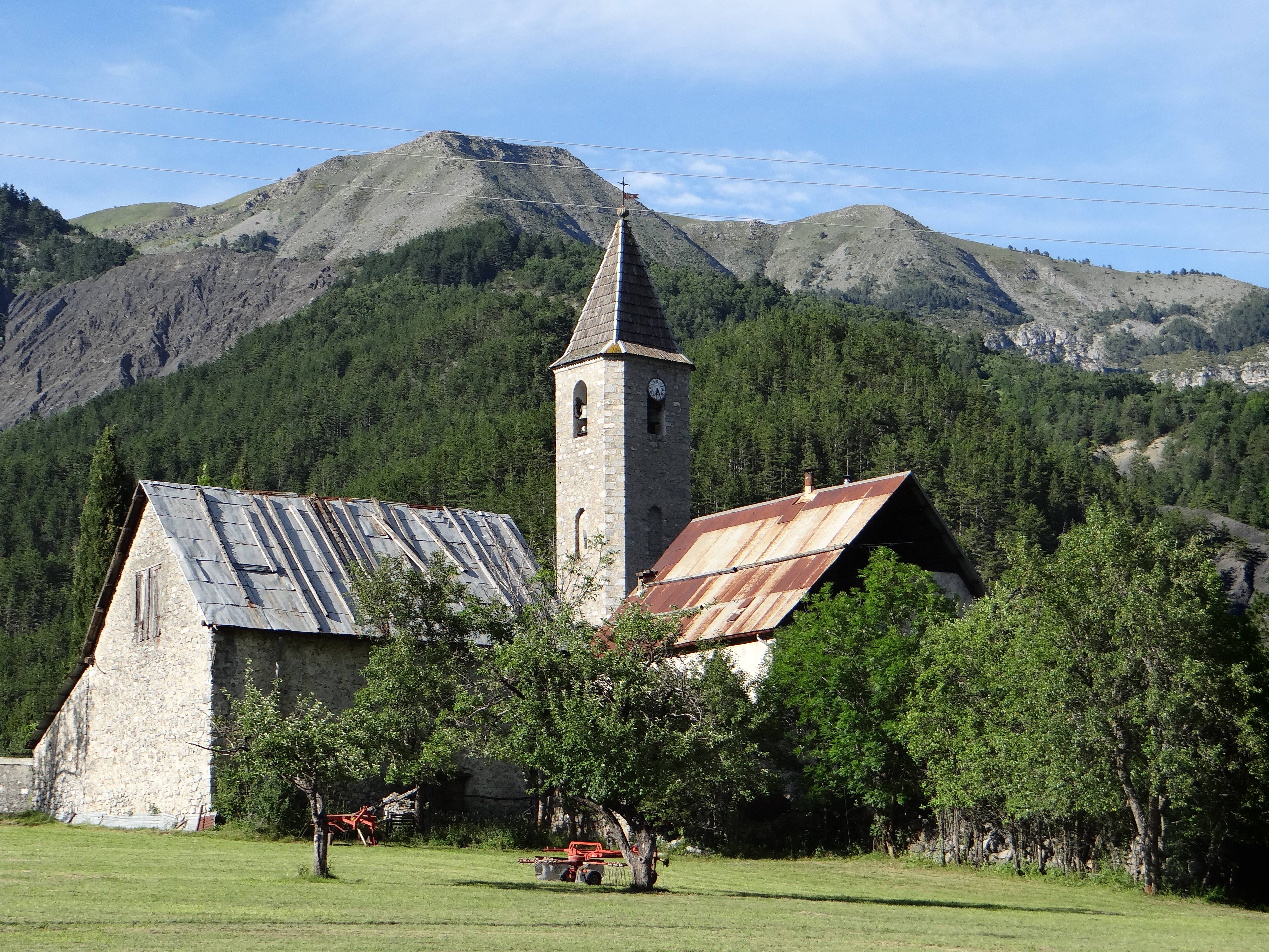 Photo de Église Saint-Pierre de Villeneuve-d'Entraunes