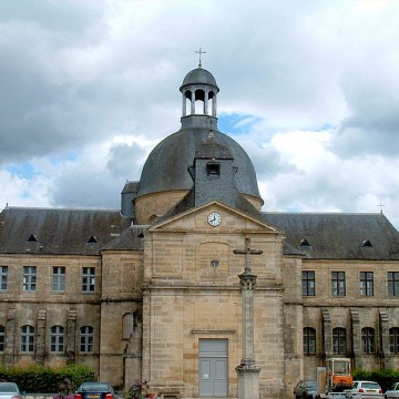 ancien hopital de hautefort