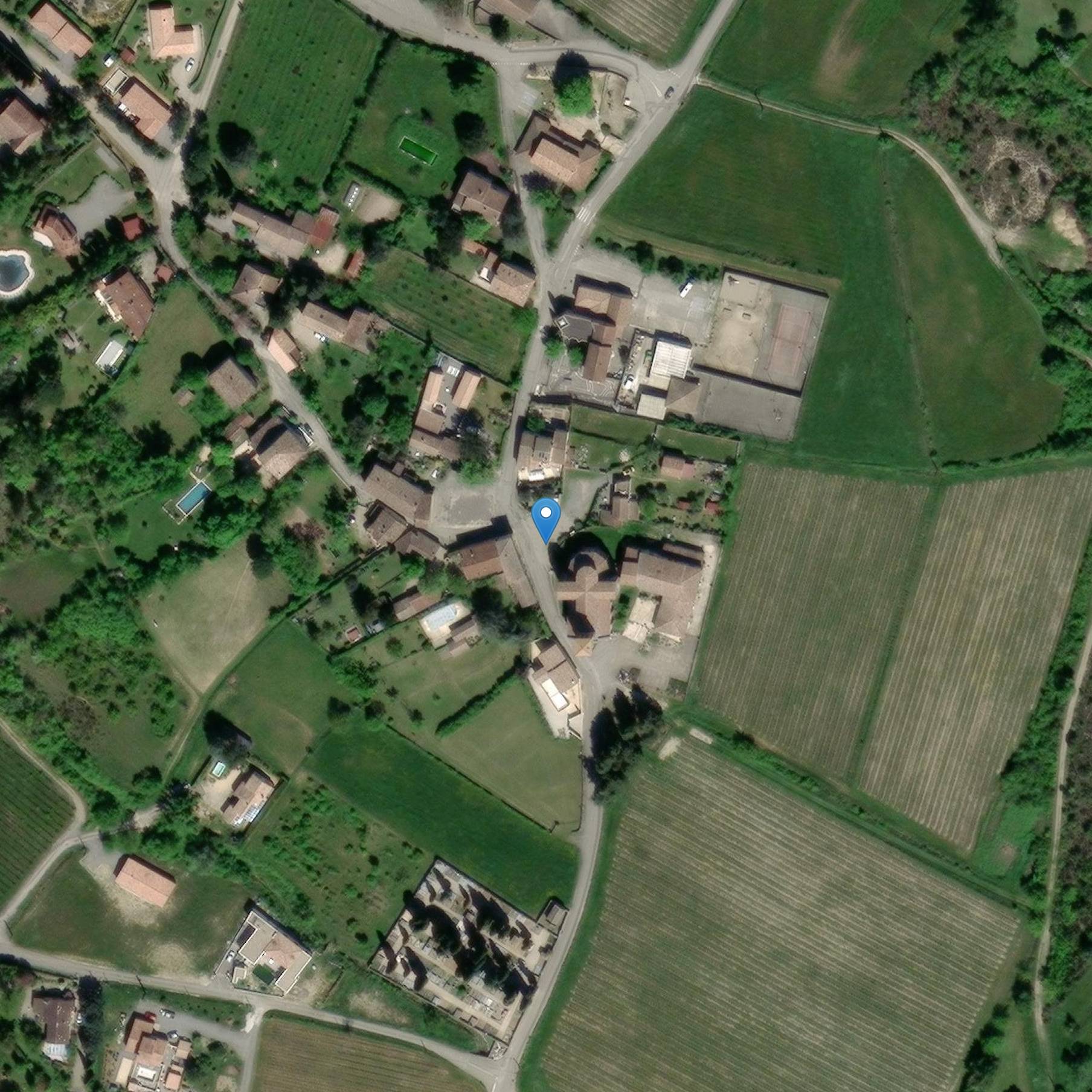 Photo de 圣皮埃尔和圣保罗德康普斯教堂(阿尔代什)