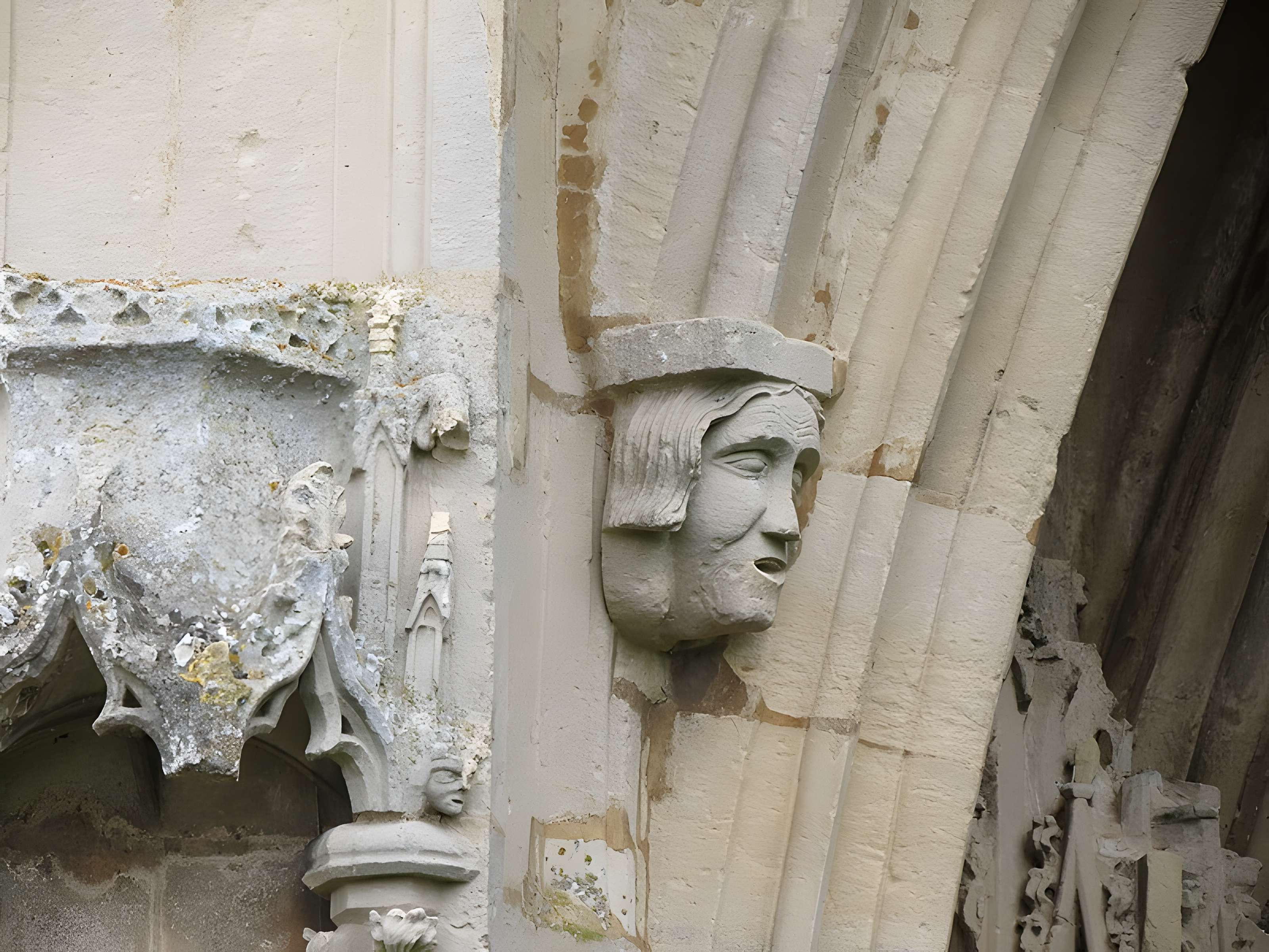 Ancien portail de l'abbaye de Troarn