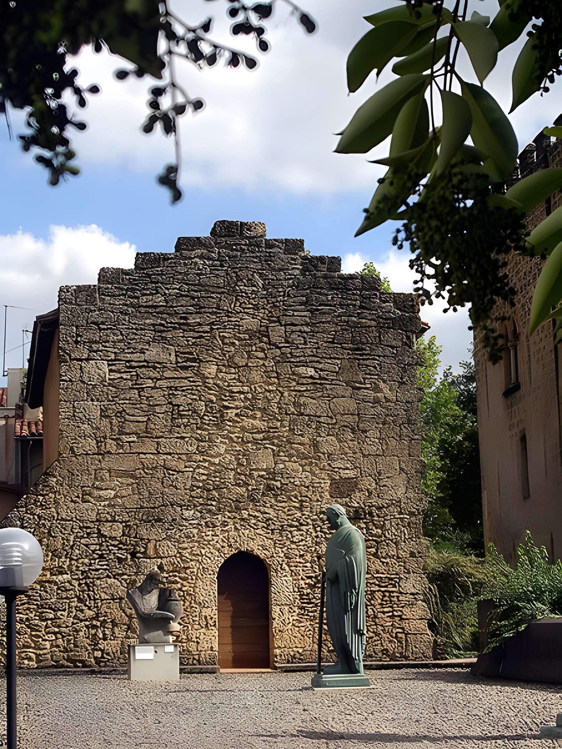 Ancienne chapelle romane de Mont-de-Marsan